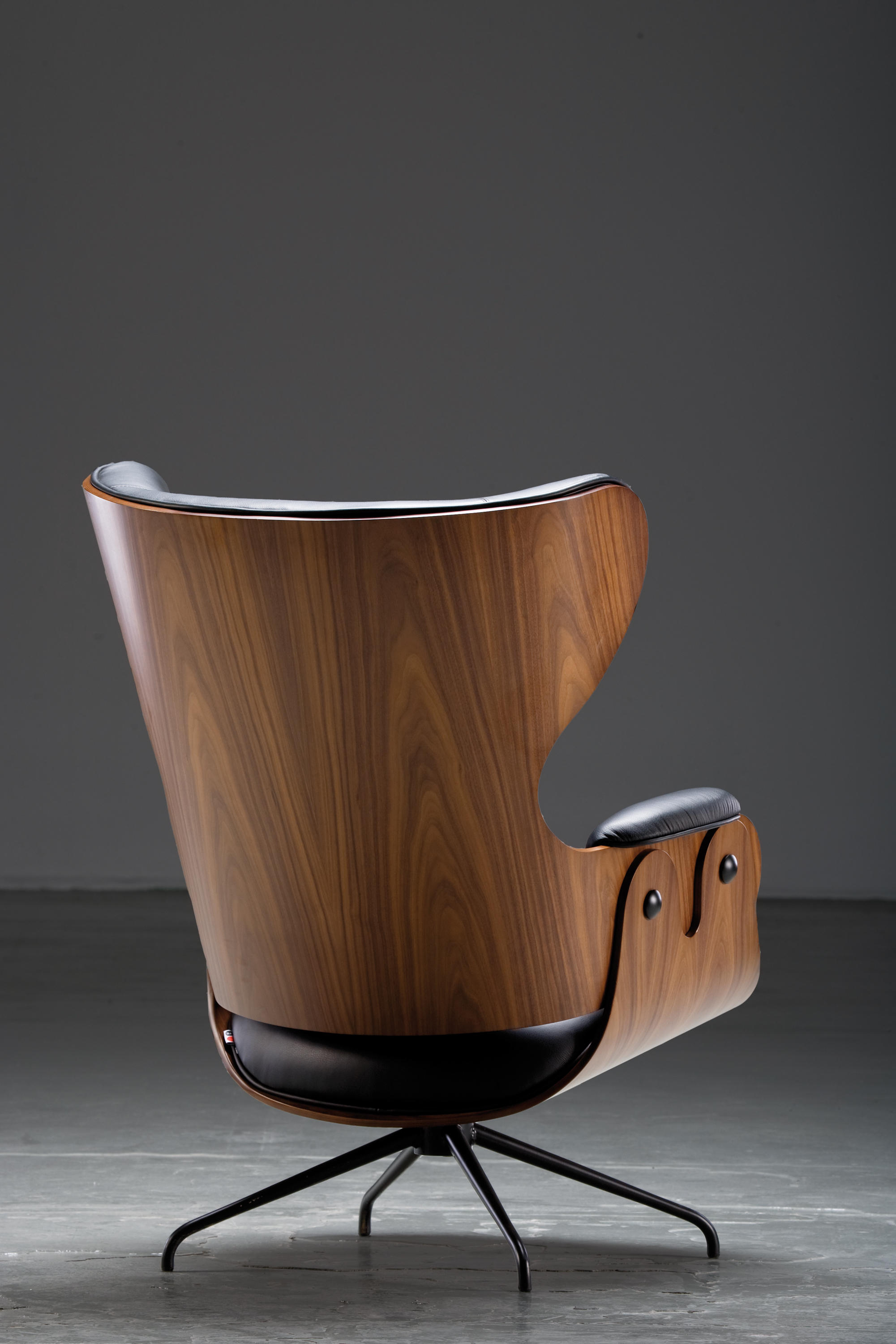 开云（中国） - 坐具|休闲椅|办公家具|设计师家具|Showtime 躺椅