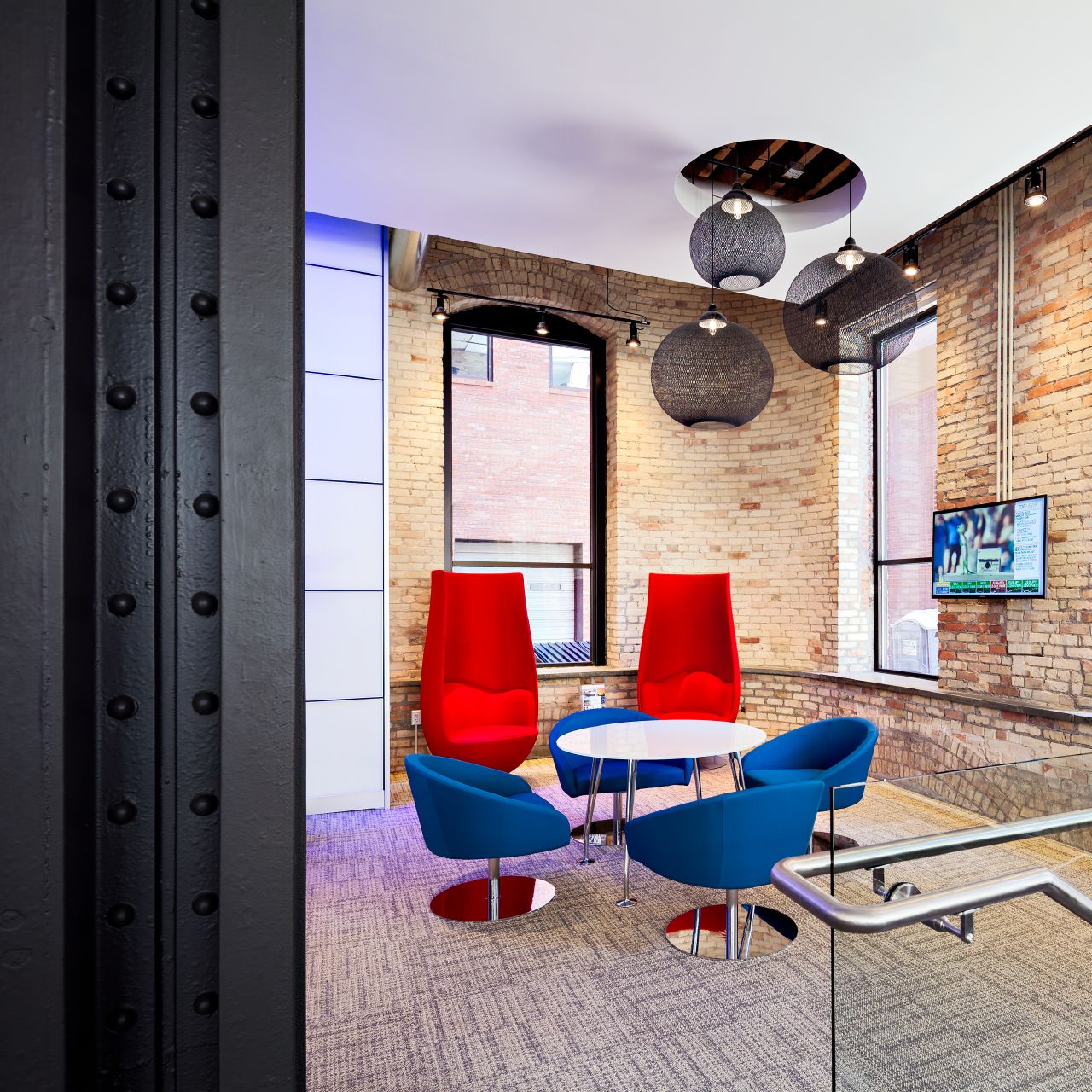 开云（中国） - 坐具|休闲椅|办公家具|设计师家具|郁金香