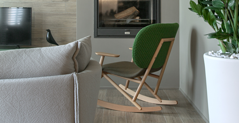 开云（中国） - 坐具|摇椅|办公家具|设计师家具|克拉拉摇椅