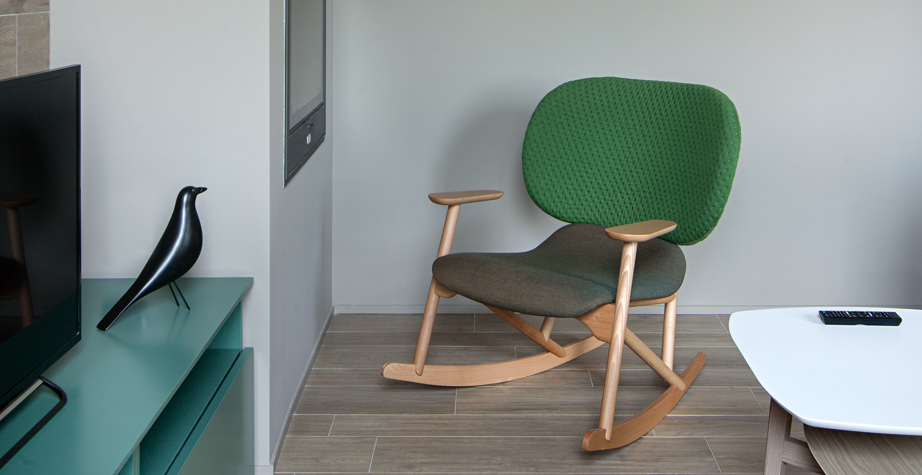 开云（中国） - 坐具|摇椅|办公家具|设计师家具|克拉拉摇椅