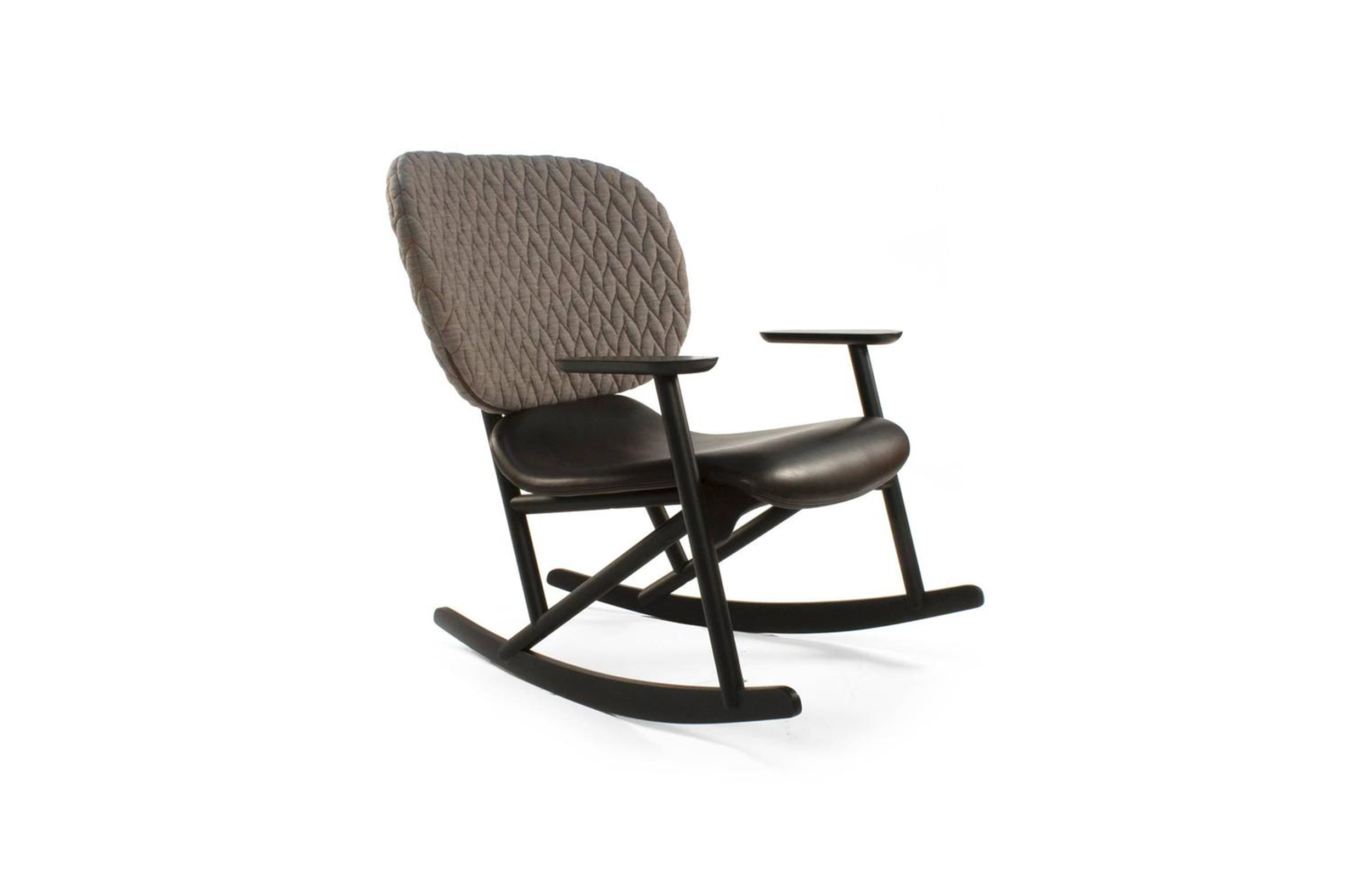 开云（中国） - 坐具|摇椅|办公家具|设计师家具|克拉拉摇椅