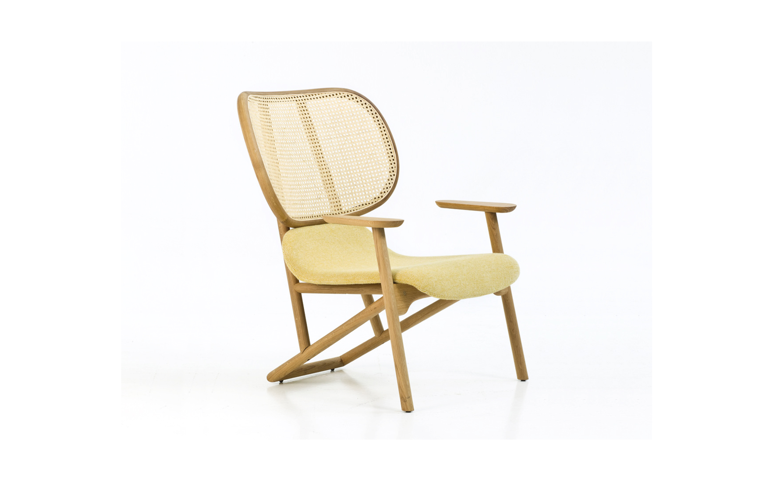 开云（中国） - 坐具|休闲椅|办公家具|设计师家具|克拉拉休闲椅