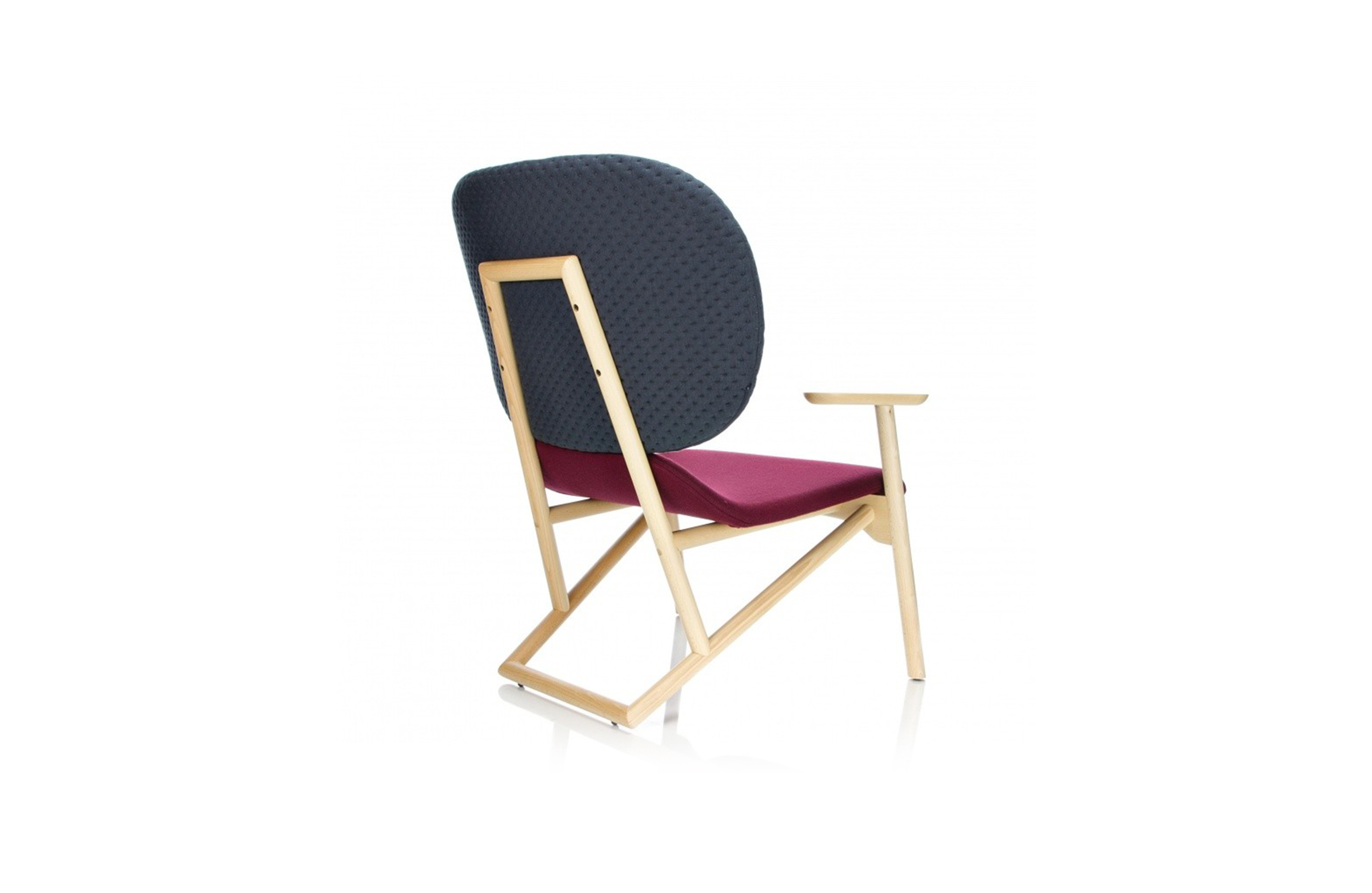 开云（中国） - 坐具|休闲椅|办公家具|设计师家具|克拉拉休闲椅