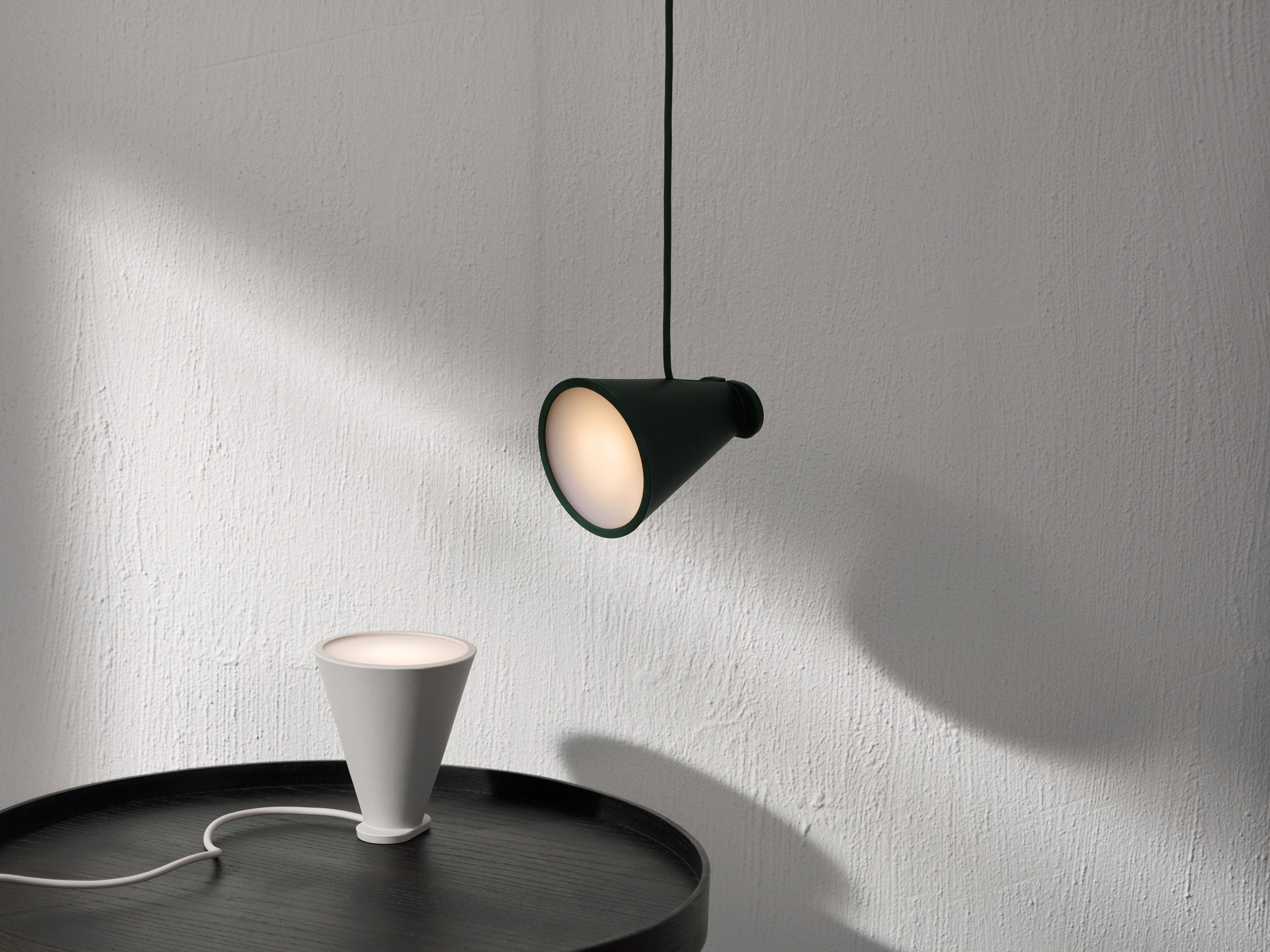 开云（中国） - 桌几|茶几/边几|办公家具|设计师家具|回转茶几