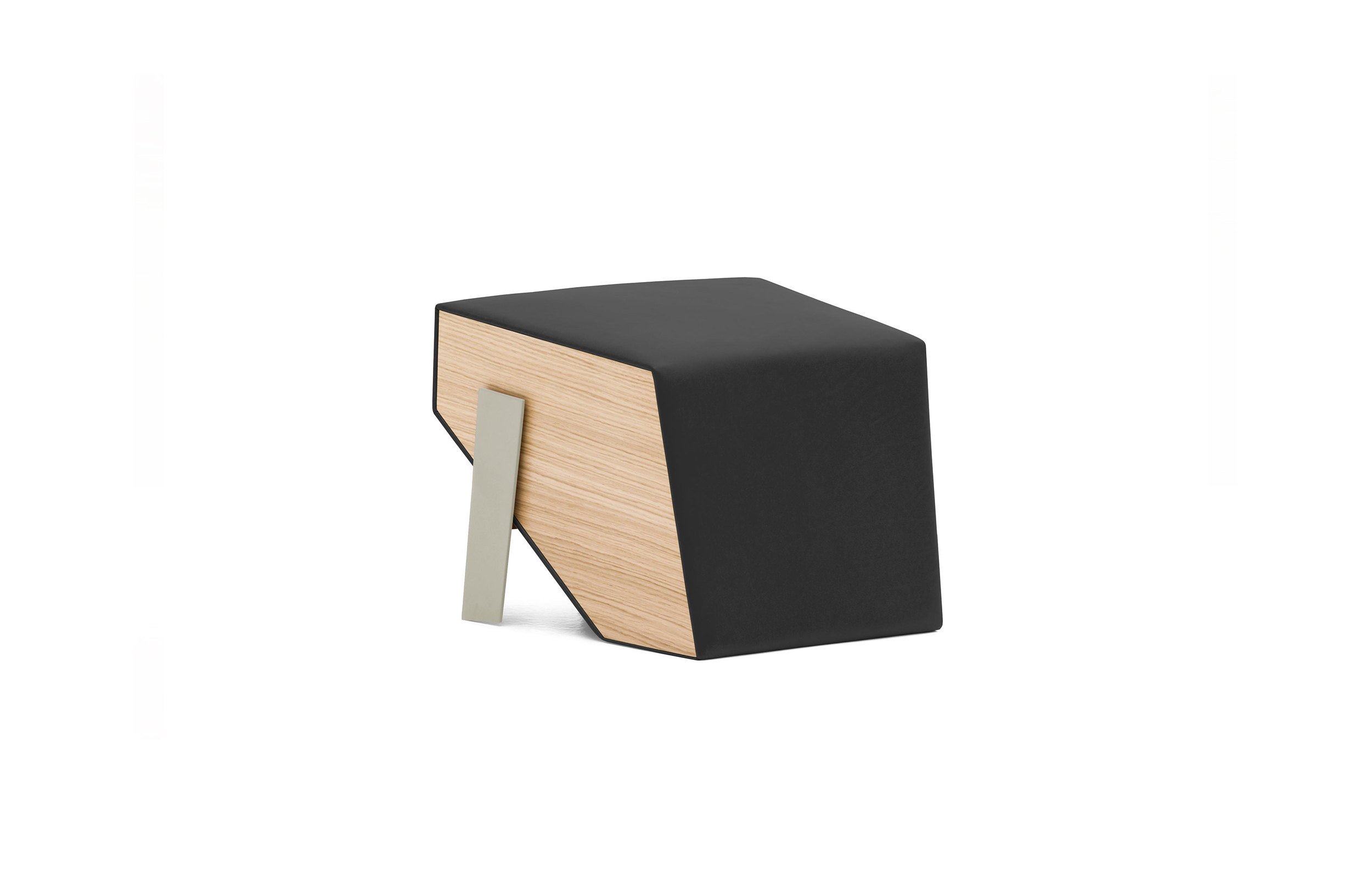 开云（中国） - 坐具|休闲椅|办公家具|设计师家具|银湖休闲椅