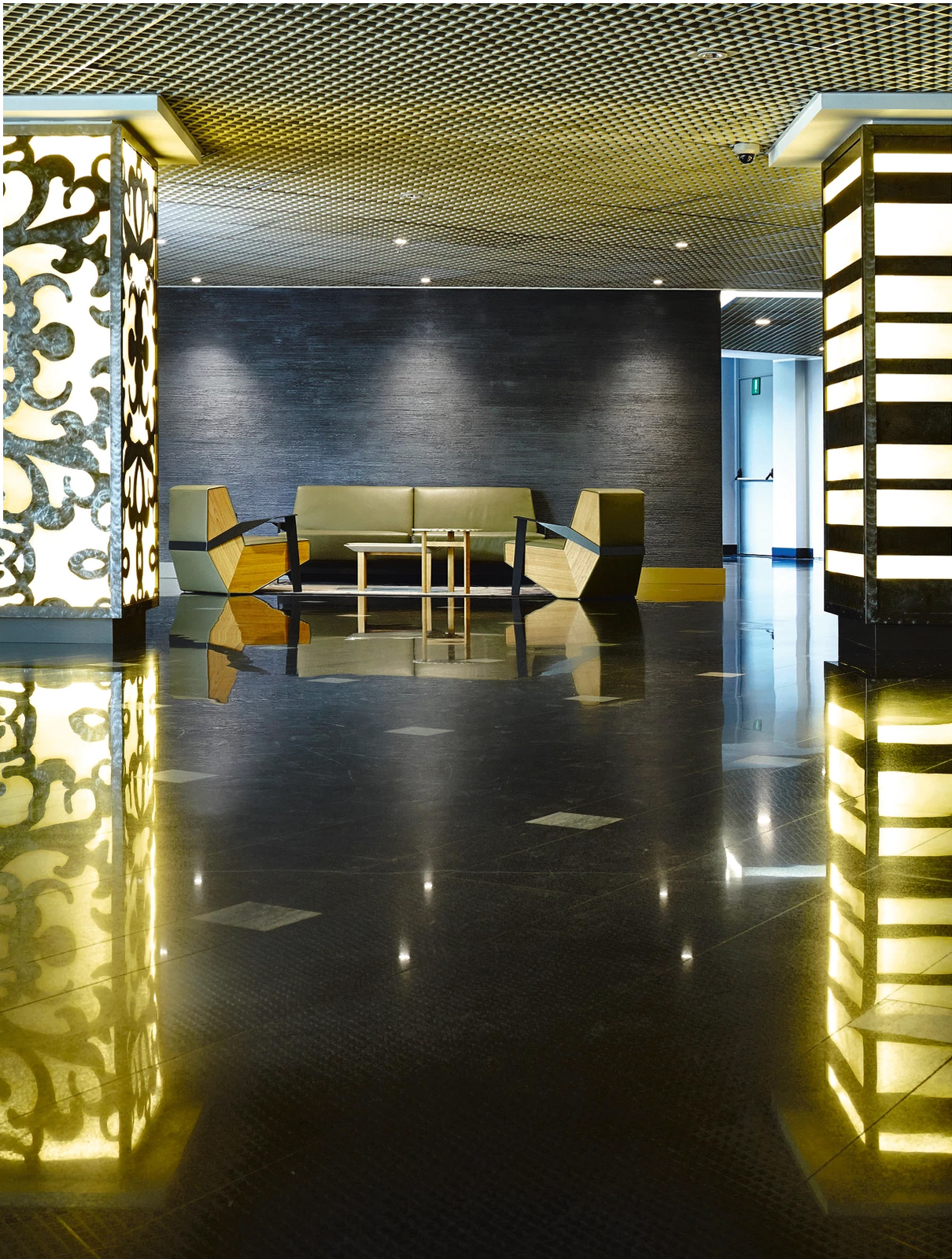 开云（中国） - 坐具|休闲椅|办公家具|设计师家具|银湖休闲椅