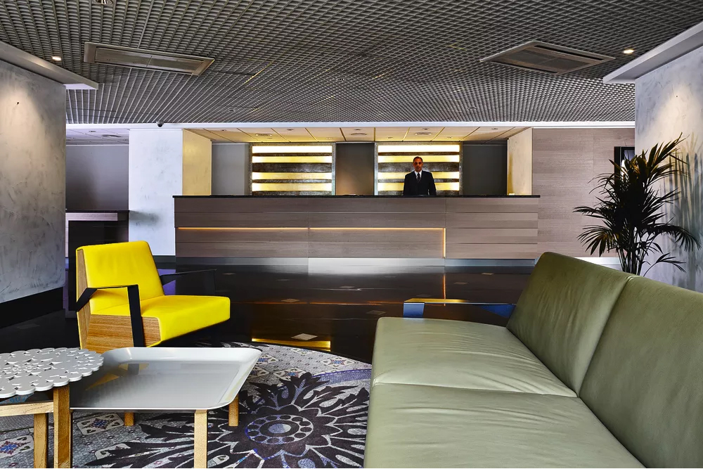 开云（中国） - 坐具|休闲椅|办公家具|设计师家具|银湖休闲椅