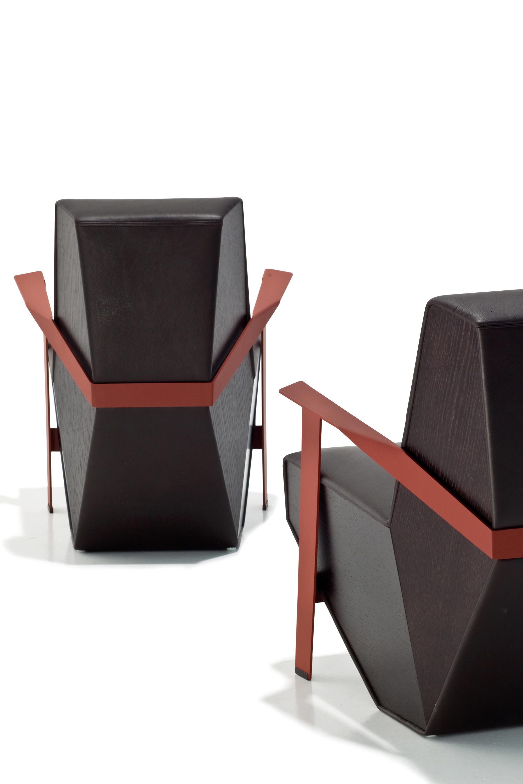 开云（中国） - 坐具|休闲椅|办公家具|设计师家具|银湖休闲椅