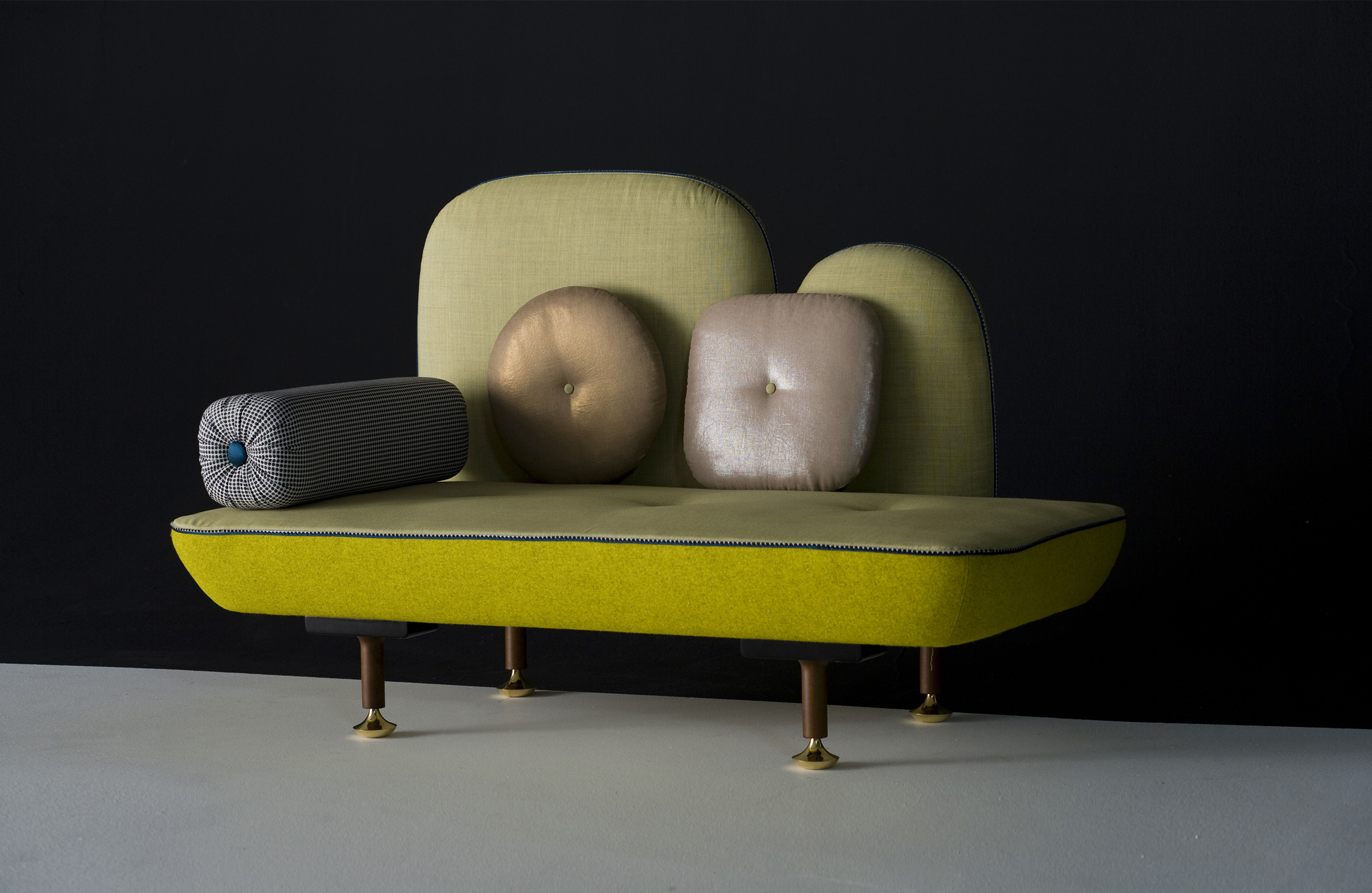 开云（中国） - 坐具|沙发|办公家具|设计师家具|我美丽的背面沙发