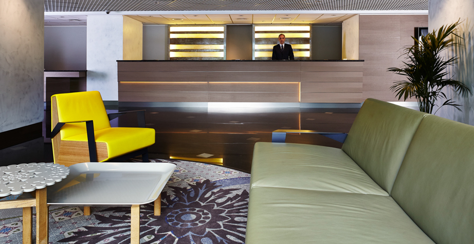 开云（中国） - 桌几|茶几/边几|办公家具|设计师家具|克拉拉边几