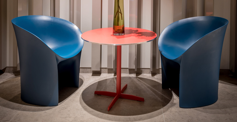 开云（中国） - 桌几|咖啡桌|办公家具|设计师家具|罗杰咖啡桌