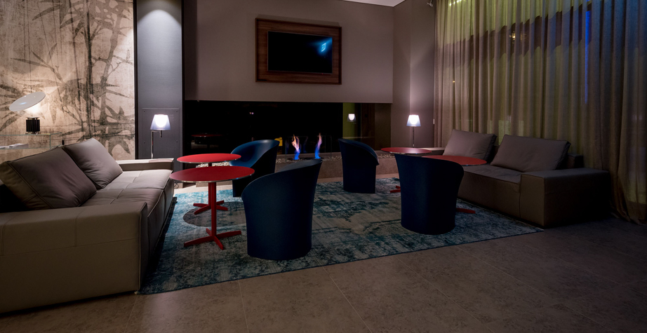 开云（中国） - 桌几|咖啡桌|办公家具|设计师家具|罗杰咖啡桌