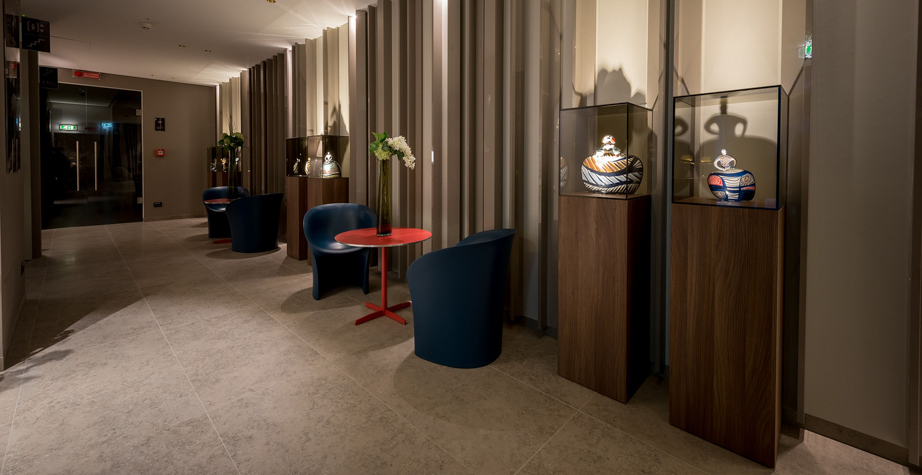 开云（中国） - 桌几|咖啡桌|办公家具|设计师家具|罗杰咖啡桌