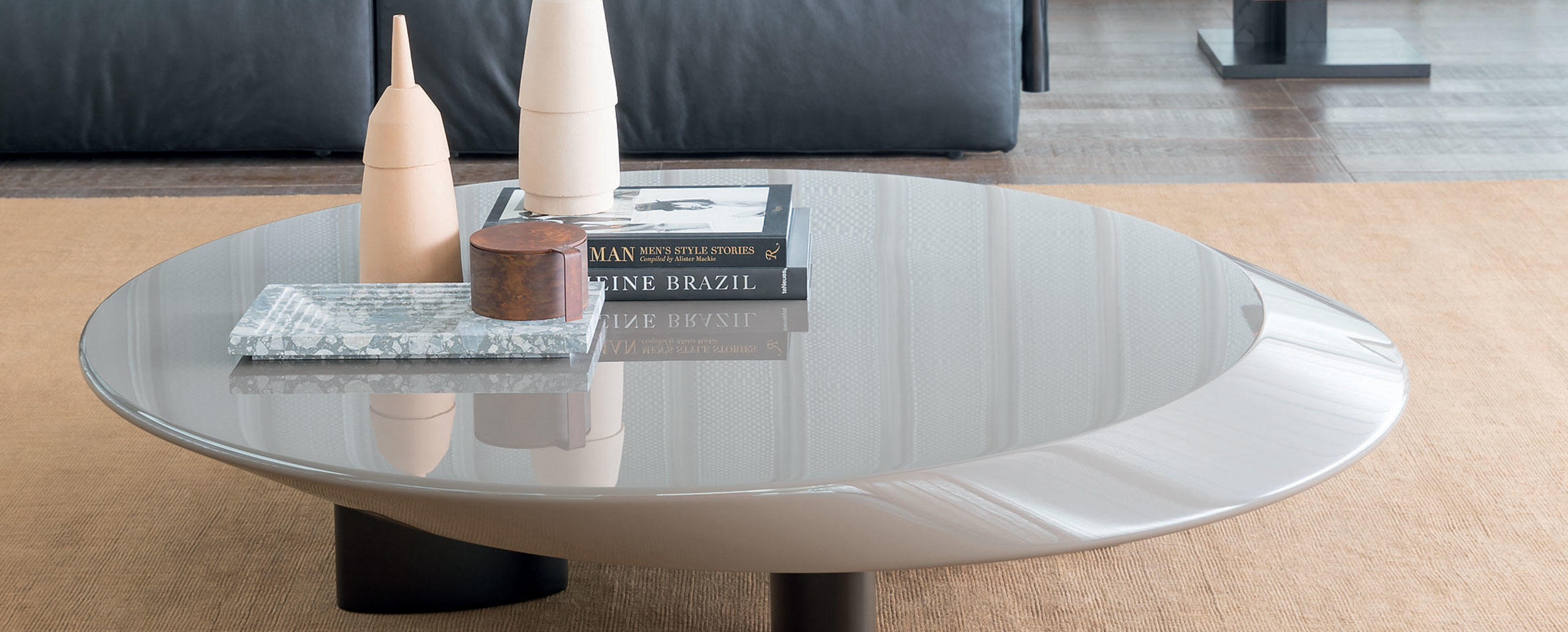 开云（中国） - 桌几|茶几/边几|办公家具|设计师家具|520和弦茶几