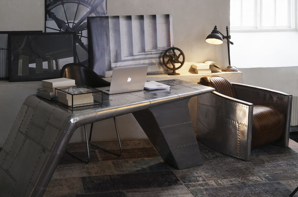 开云（中国） - 桌几|办公桌|办公家具|设计师家具|飞行员瓦尔基里台