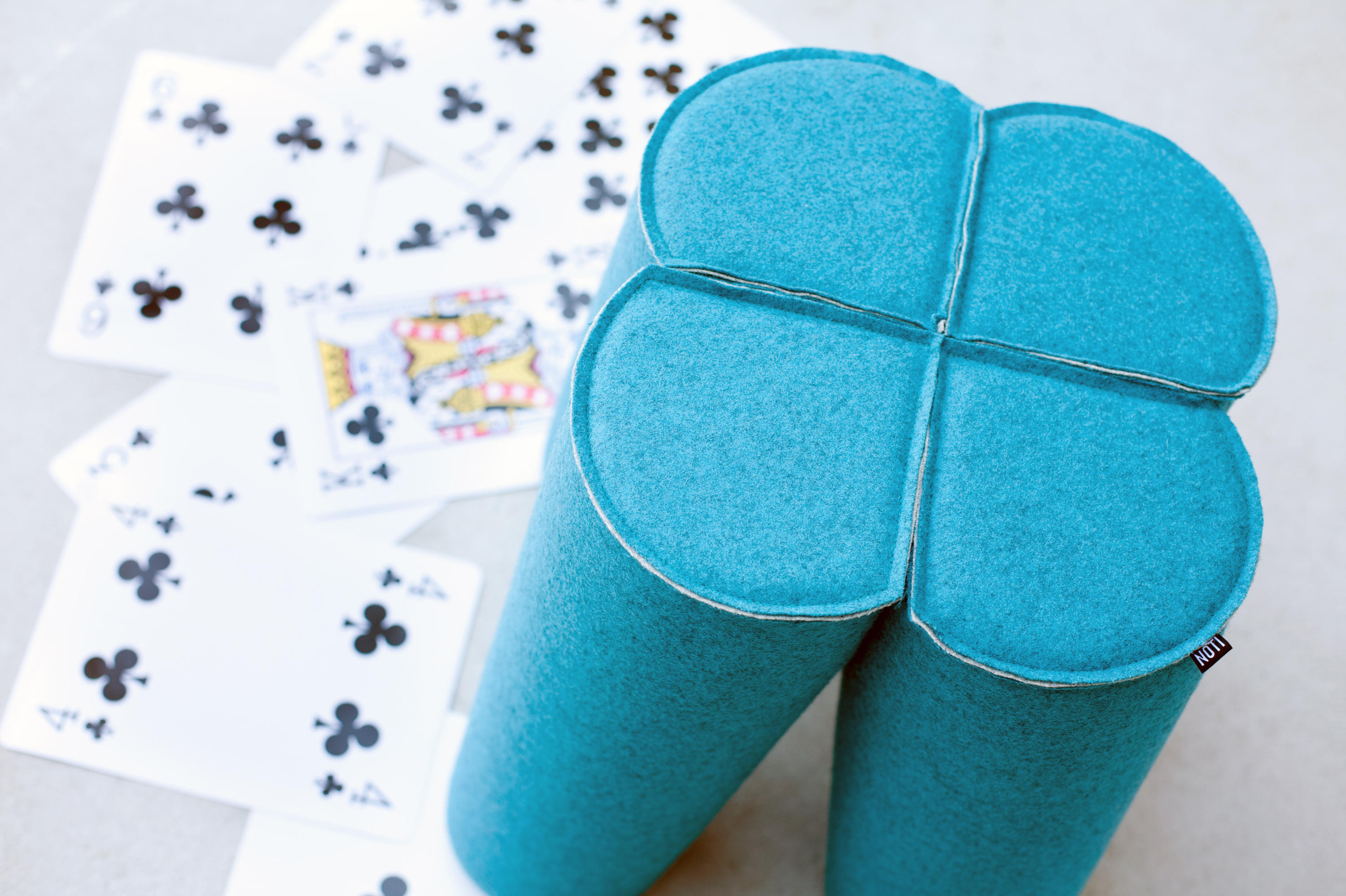 开云（中国） - 坐具|吧椅/凳子|办公家具|设计师家具|三叶草矮墩