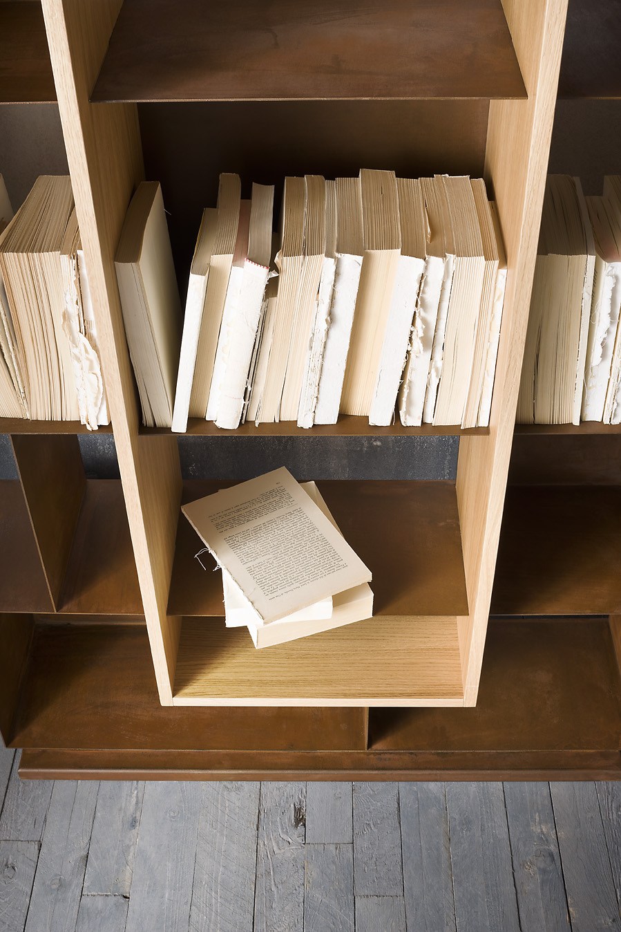 开云（中国） - 储物|储物柜|办公家具|设计师家具|迷人铁书架