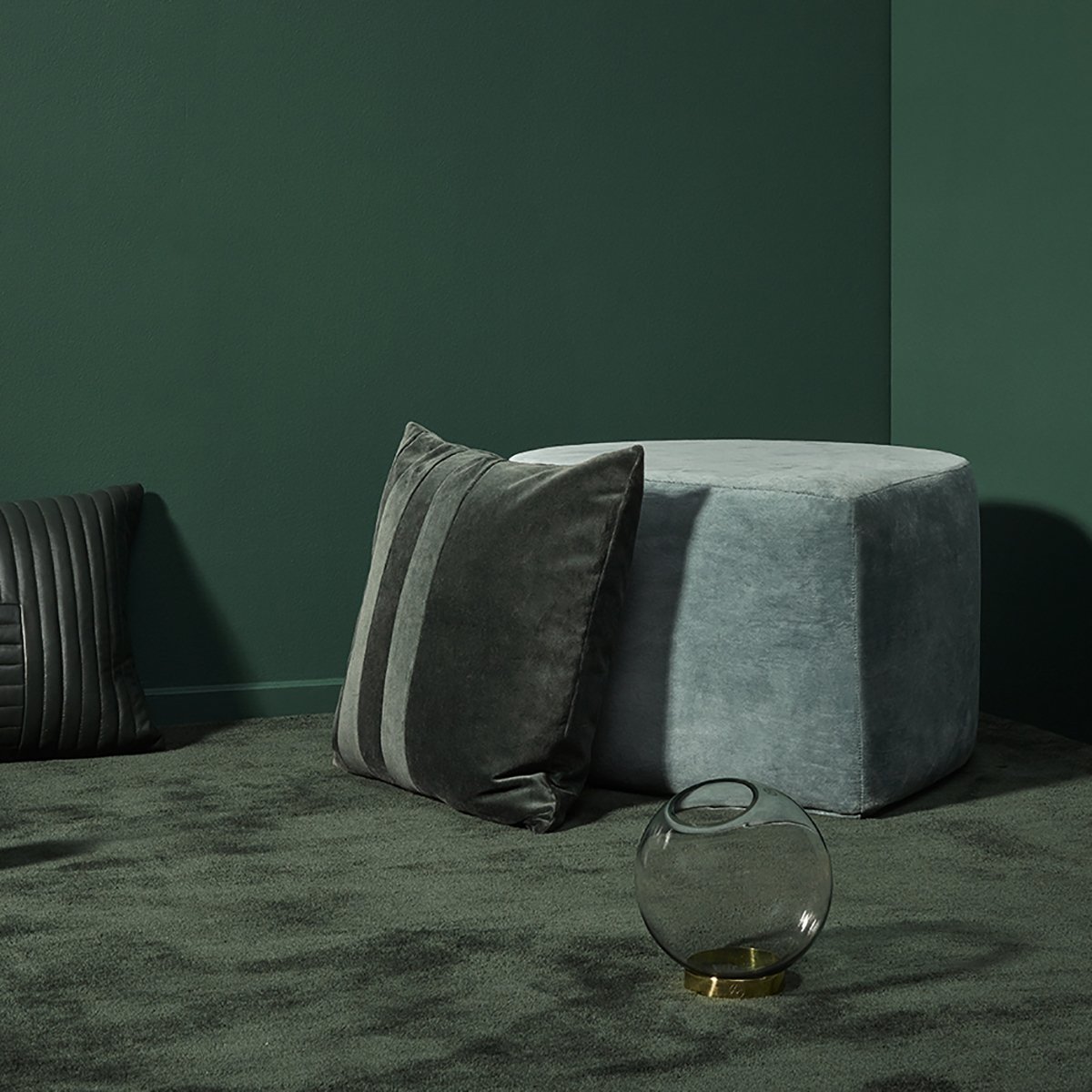 开云（中国） - 附件|花器|办公家具|设计师家具|地球花瓶