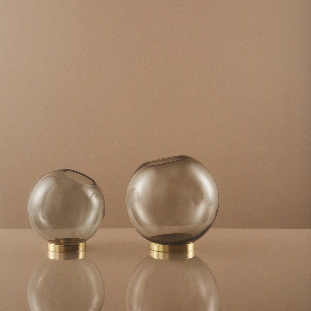 开云（中国） - 附件|花器|办公家具|设计师家具|地球花瓶