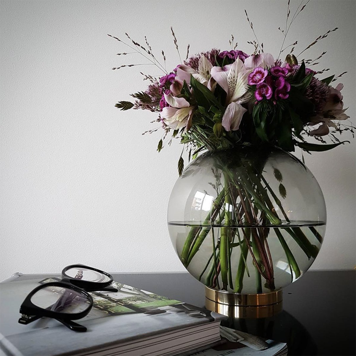 开云（中国） - 附件|花器|办公家具|设计师家具|地球花瓶