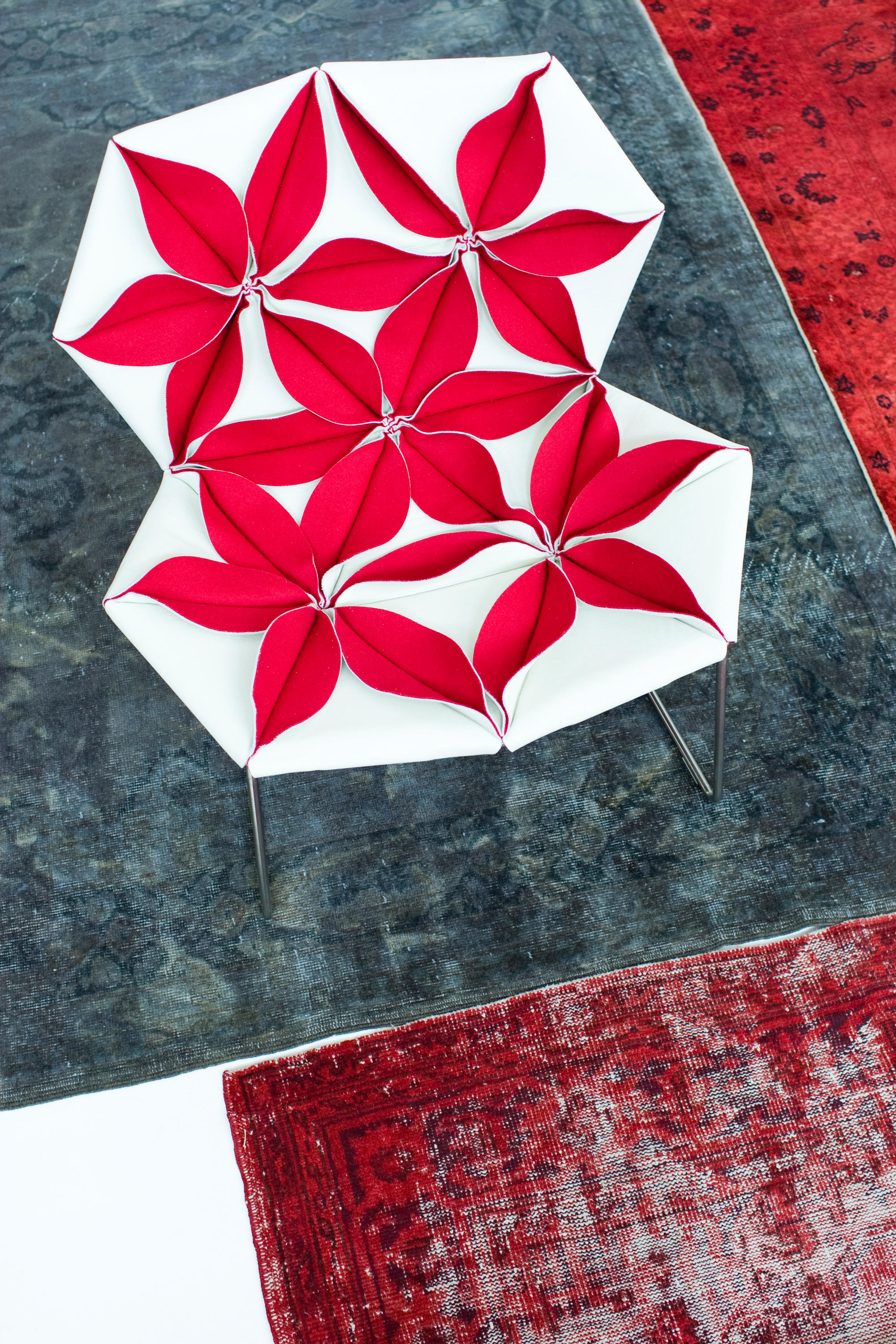 开云（中国） - 坐具|休闲椅|办公家具|设计师家具|花瓣休闲椅