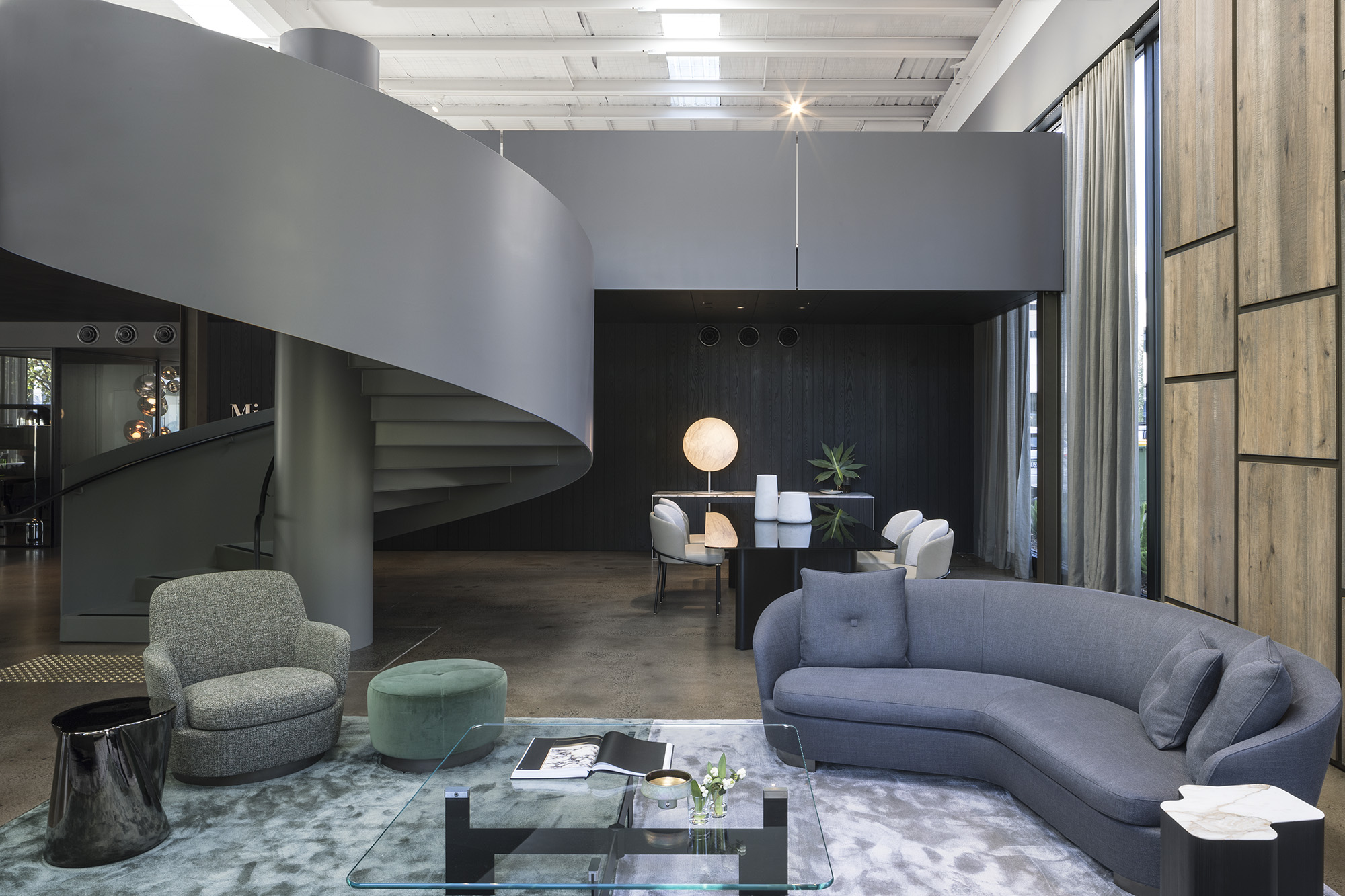 开云（中国） - 坐具|餐椅|办公家具|设计师家具|黑线餐椅