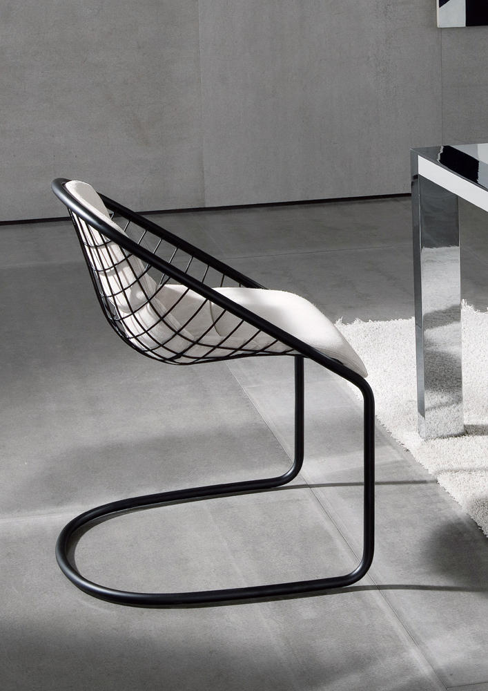 开云（中国） - 坐具|户外椅|办公家具|设计师家具|科蒂娜椅