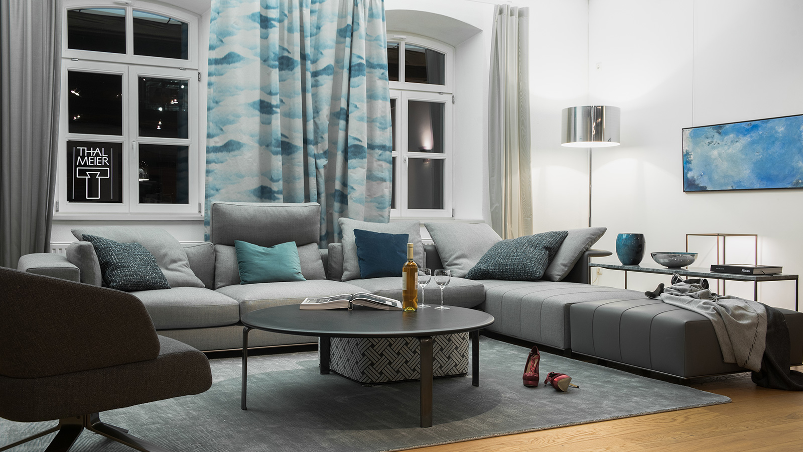 开云（中国） - 坐具|沙发|办公家具|设计师家具|弗里曼绒毛沙发