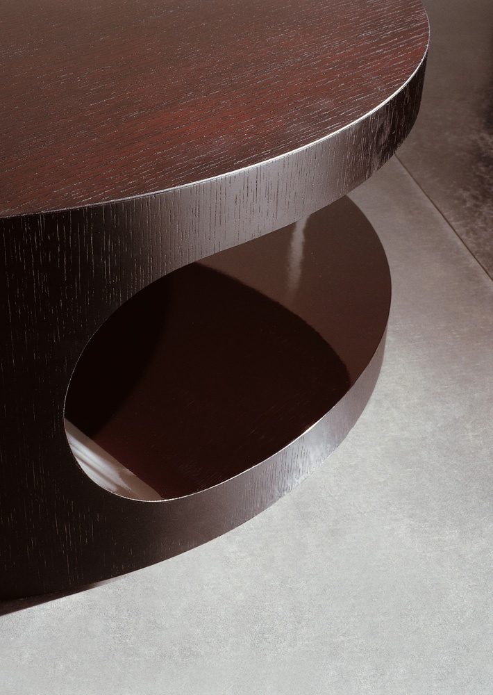 开云（中国） - 桌几|咖啡桌|办公家具|设计师家具|切尔诺比奥咖啡桌