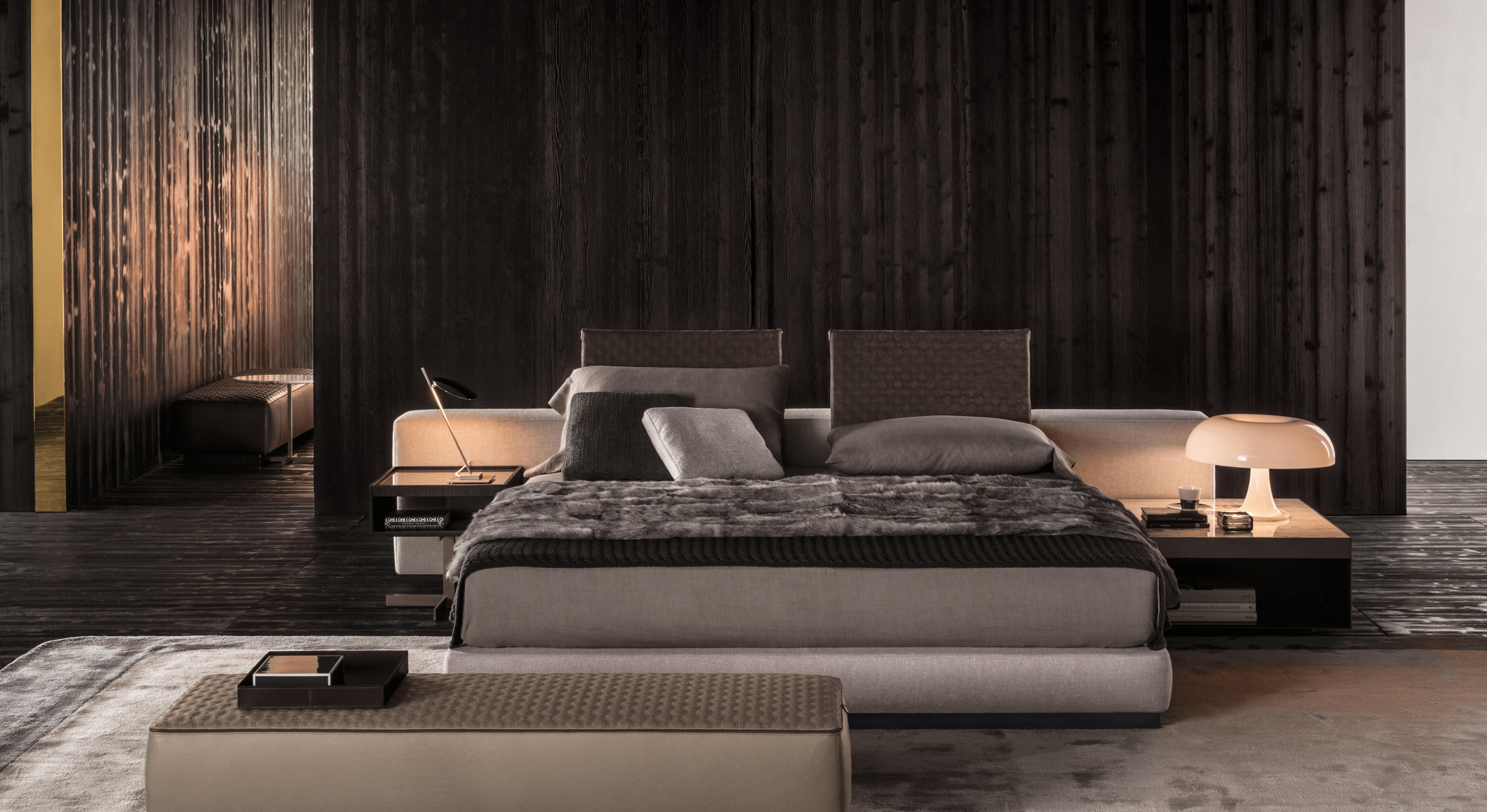 开云（中国） - 桌几|餐桌|办公家具|设计师家具|卡特林餐台