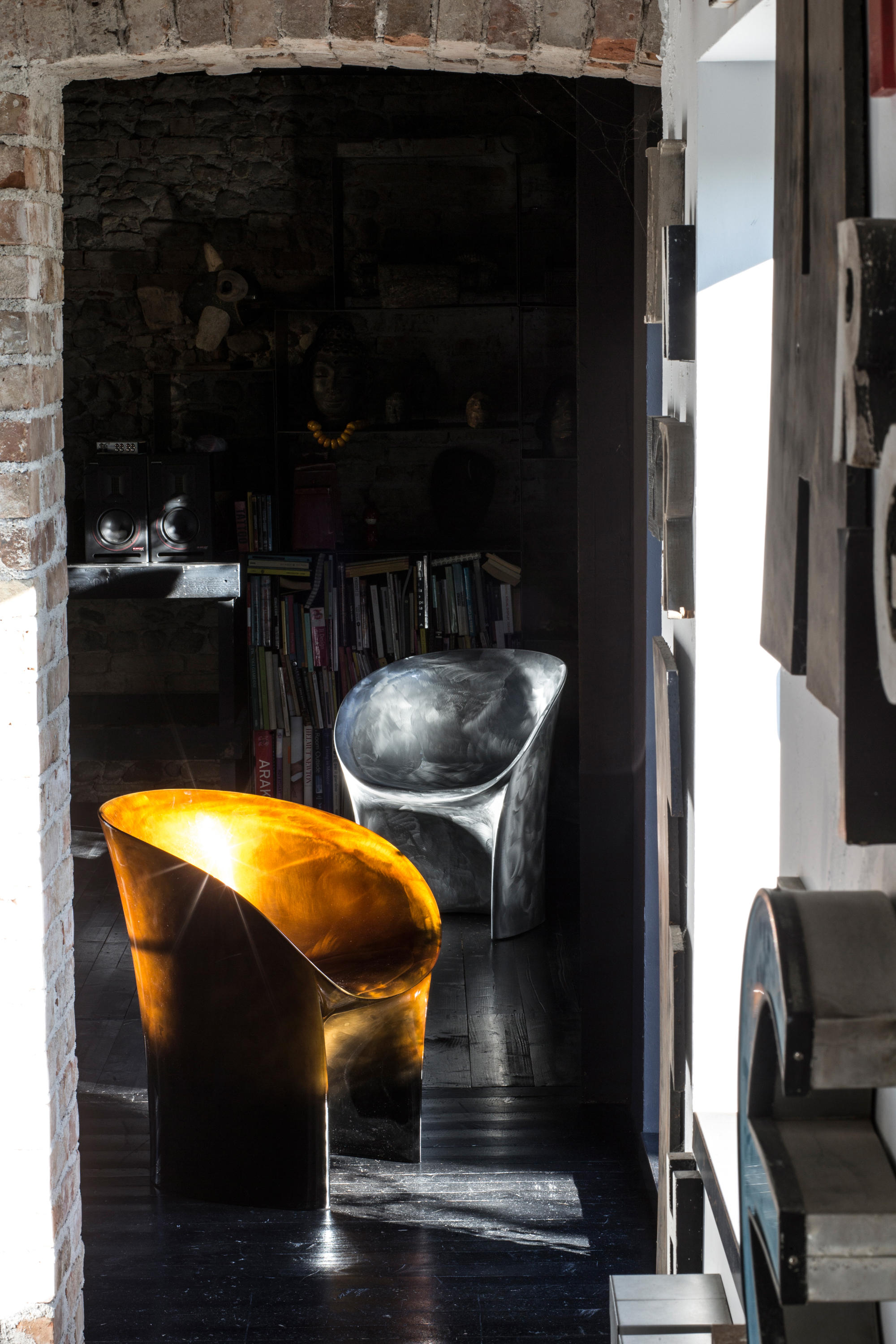 开云（中国） - 坐具|休闲椅|办公家具|设计师家具|月亮扶手椅