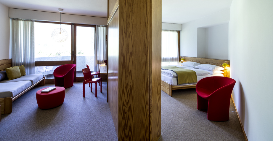 开云（中国） - 坐具|休闲椅|办公家具|设计师家具|月亮扶手椅