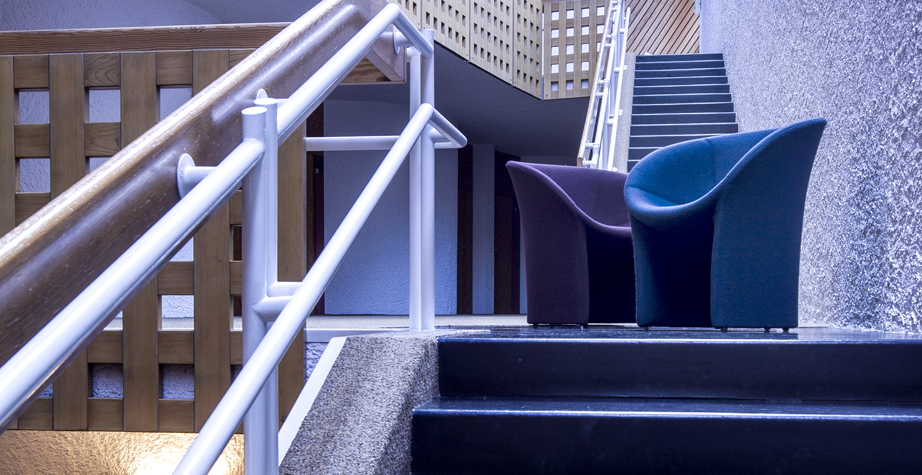 开云（中国） - 坐具|休闲椅|办公家具|设计师家具|月亮扶手椅