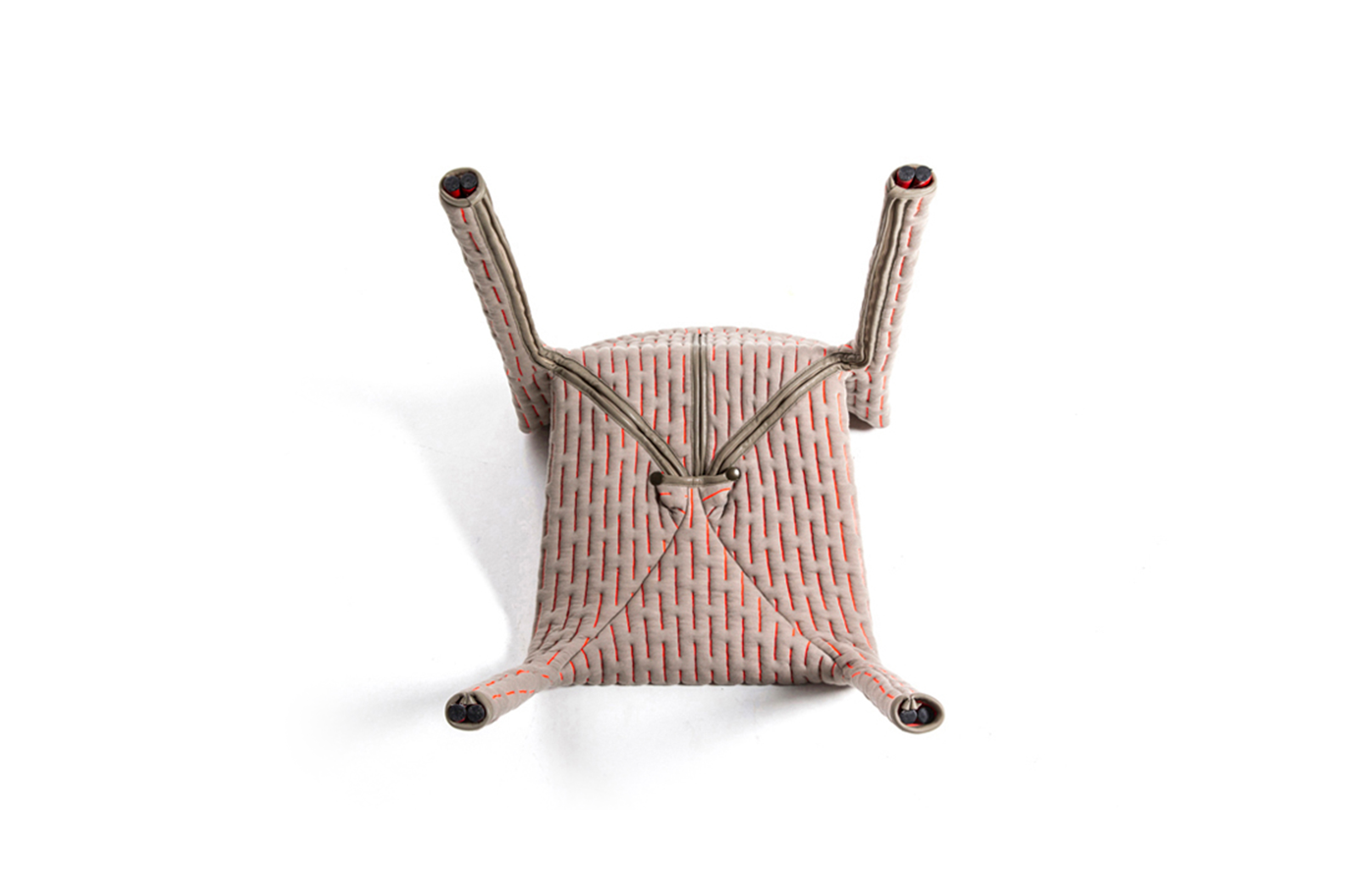 开云（中国） - 坐具|餐椅|办公家具|设计师家具|塔尔马餐椅系列