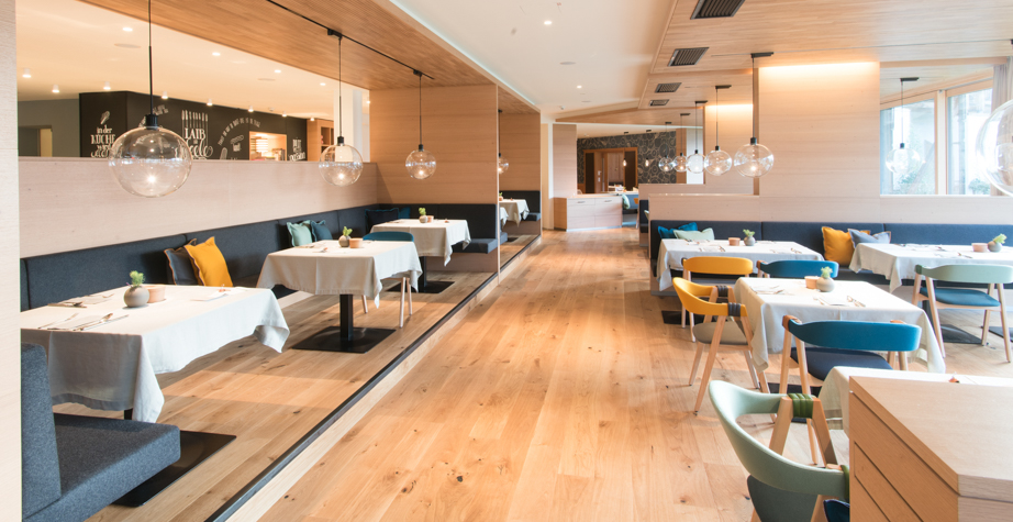 开云（中国） - 坐具|餐椅|办公家具|设计师家具|马蒂尔达餐椅