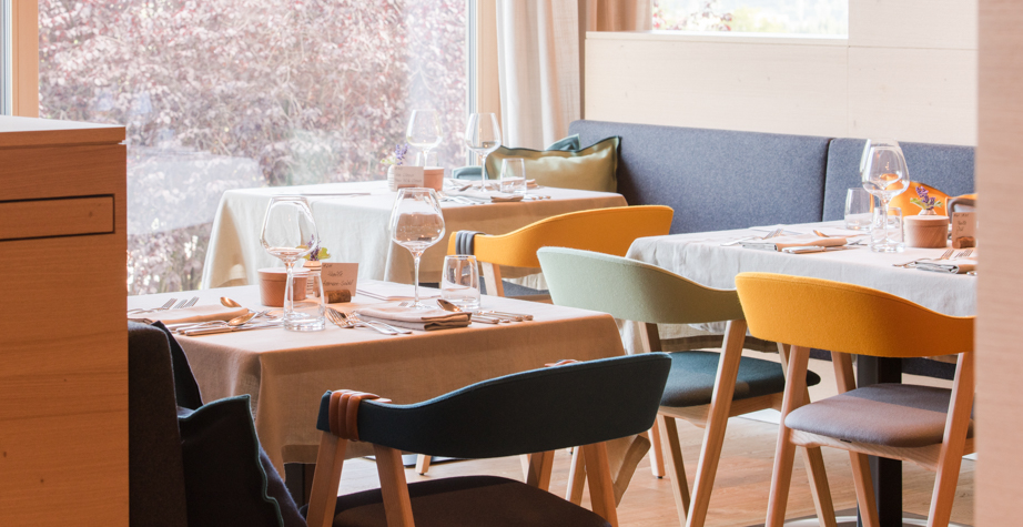 开云（中国） - 坐具|餐椅|办公家具|设计师家具|马蒂尔达餐椅