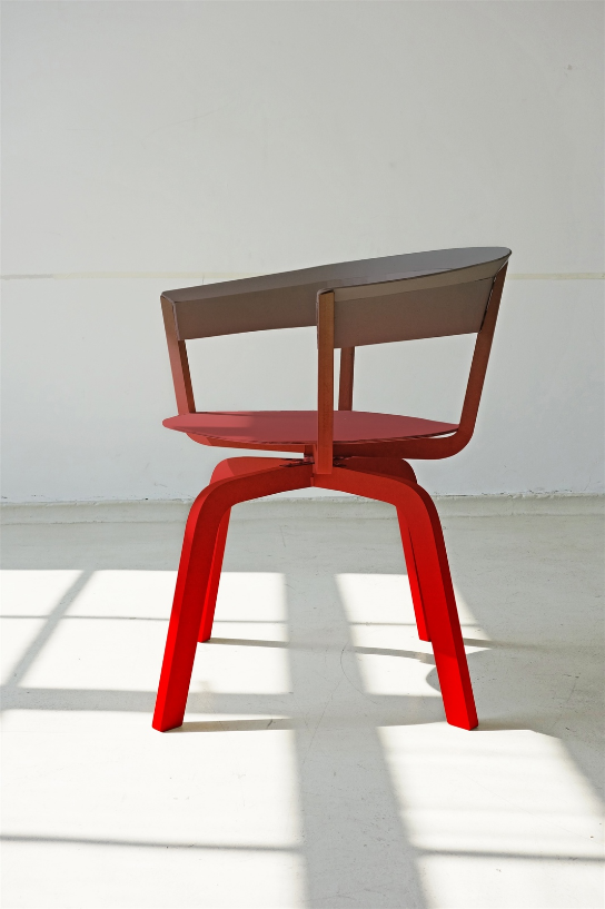 开云（中国） - 坐具|餐椅|办公家具|设计师家具|木制比基尼餐椅