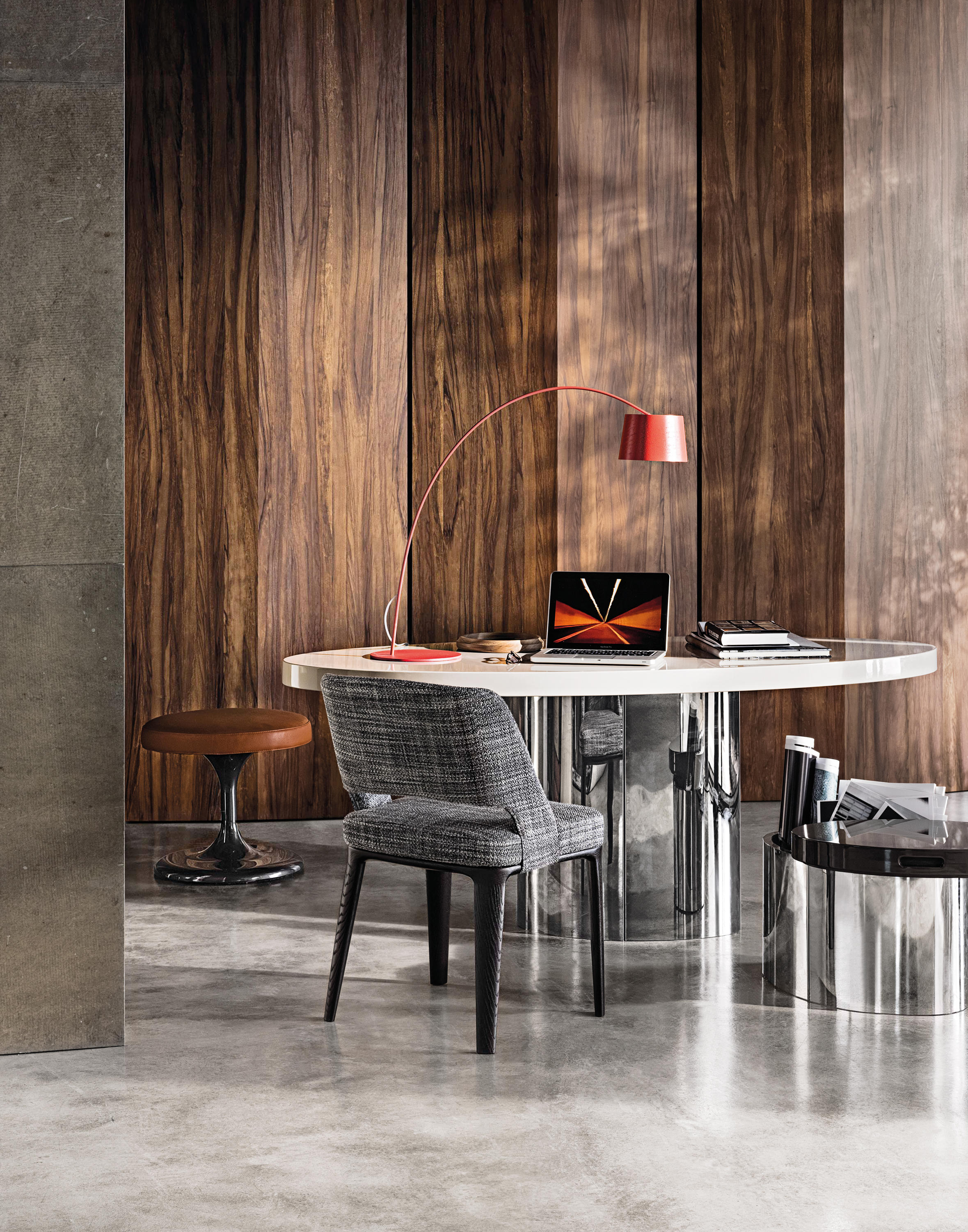 开云（中国） - 坐具|吧椅/凳子|办公家具|设计师家具|雷蒙德矮凳