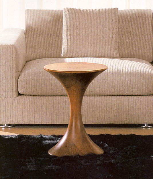 开云（中国） - 桌几|茶几/边几|办公家具|设计师家具|基塔伊边几