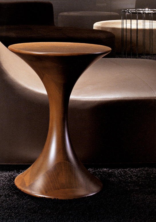 开云（中国） - 桌几|茶几/边几|办公家具|设计师家具|基塔伊边几