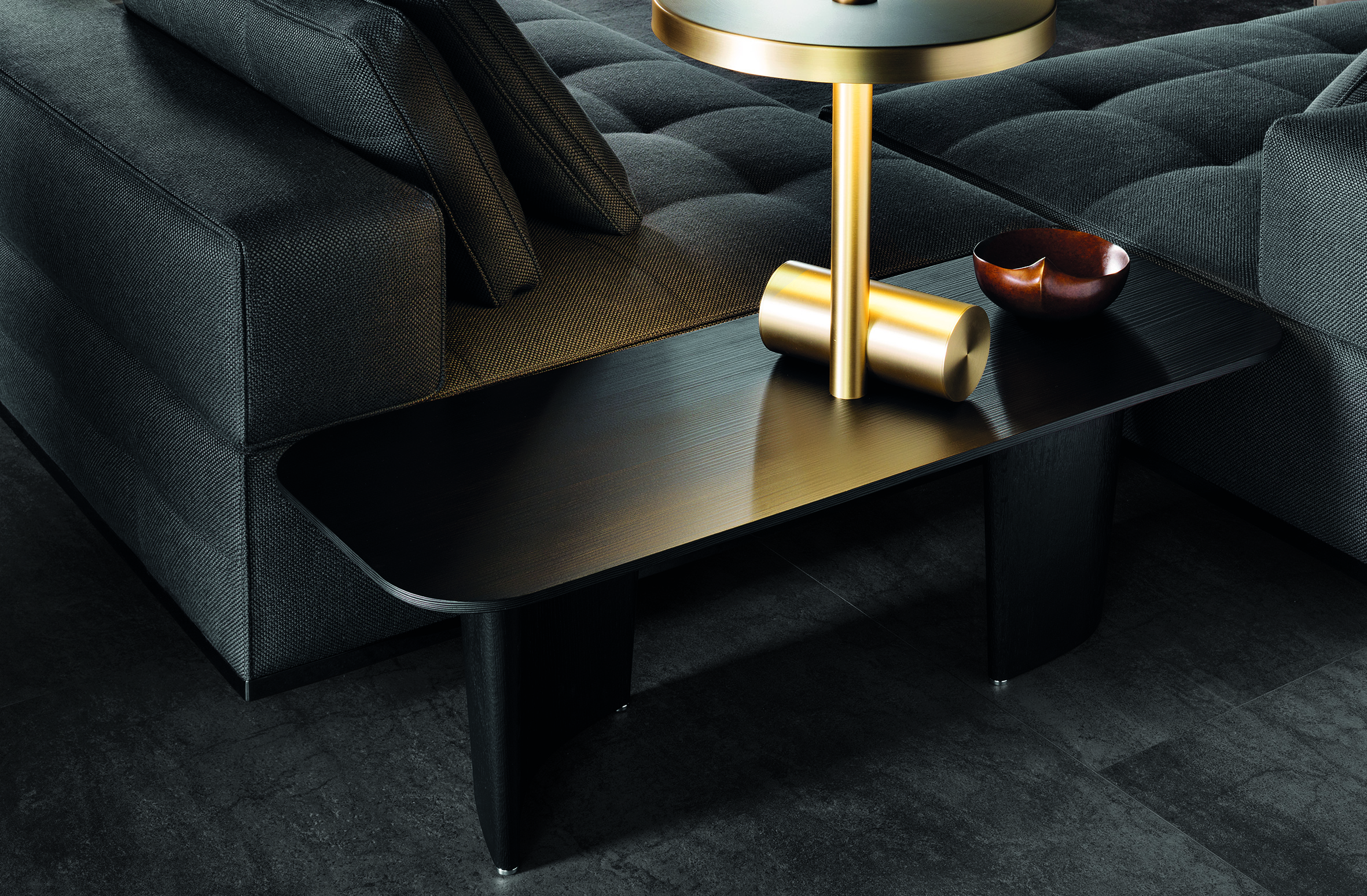 开云（中国） - 桌几|咖啡桌|办公家具|设计师家具|桑咖啡桌