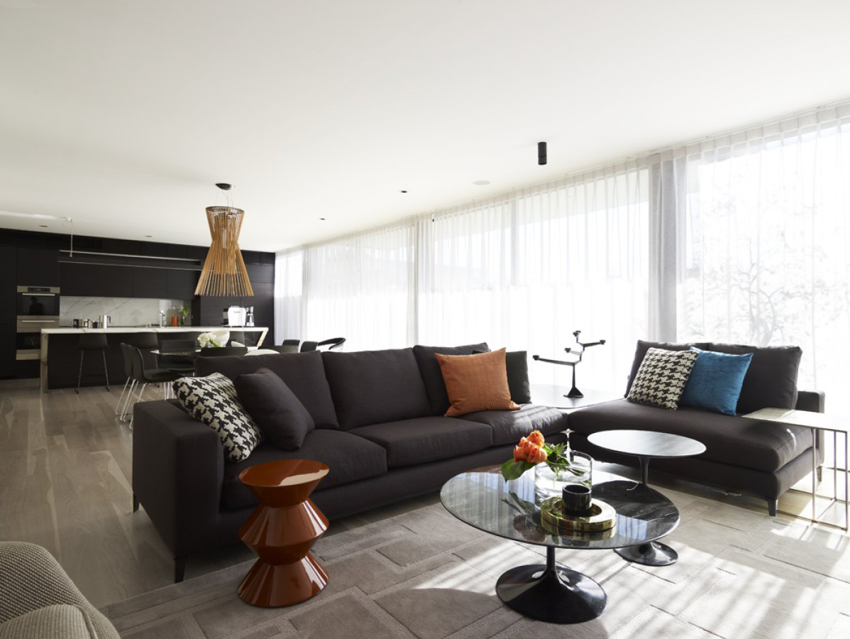 开云（中国） - 桌几|茶几/边几|办公家具|设计师家具|莱格青铜边几