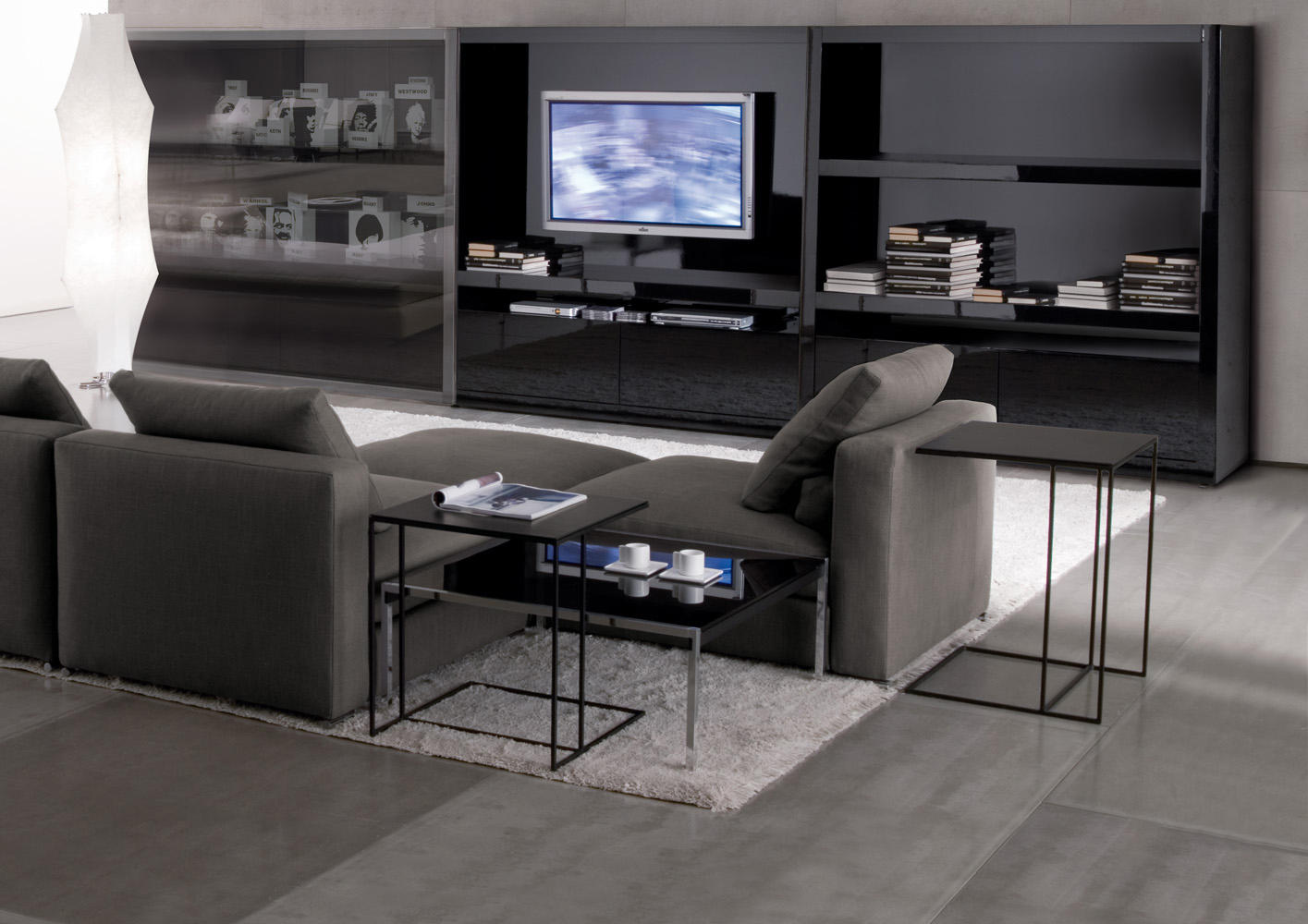 开云（中国） - 桌几|茶几/边几|办公家具|设计师家具|莱格青铜边几