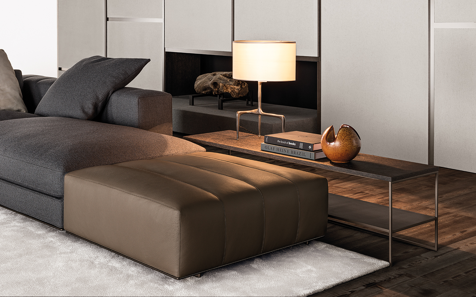 开云（中国） - 桌几|茶几/边几|办公家具|设计师家具|考尔德青铜茶几