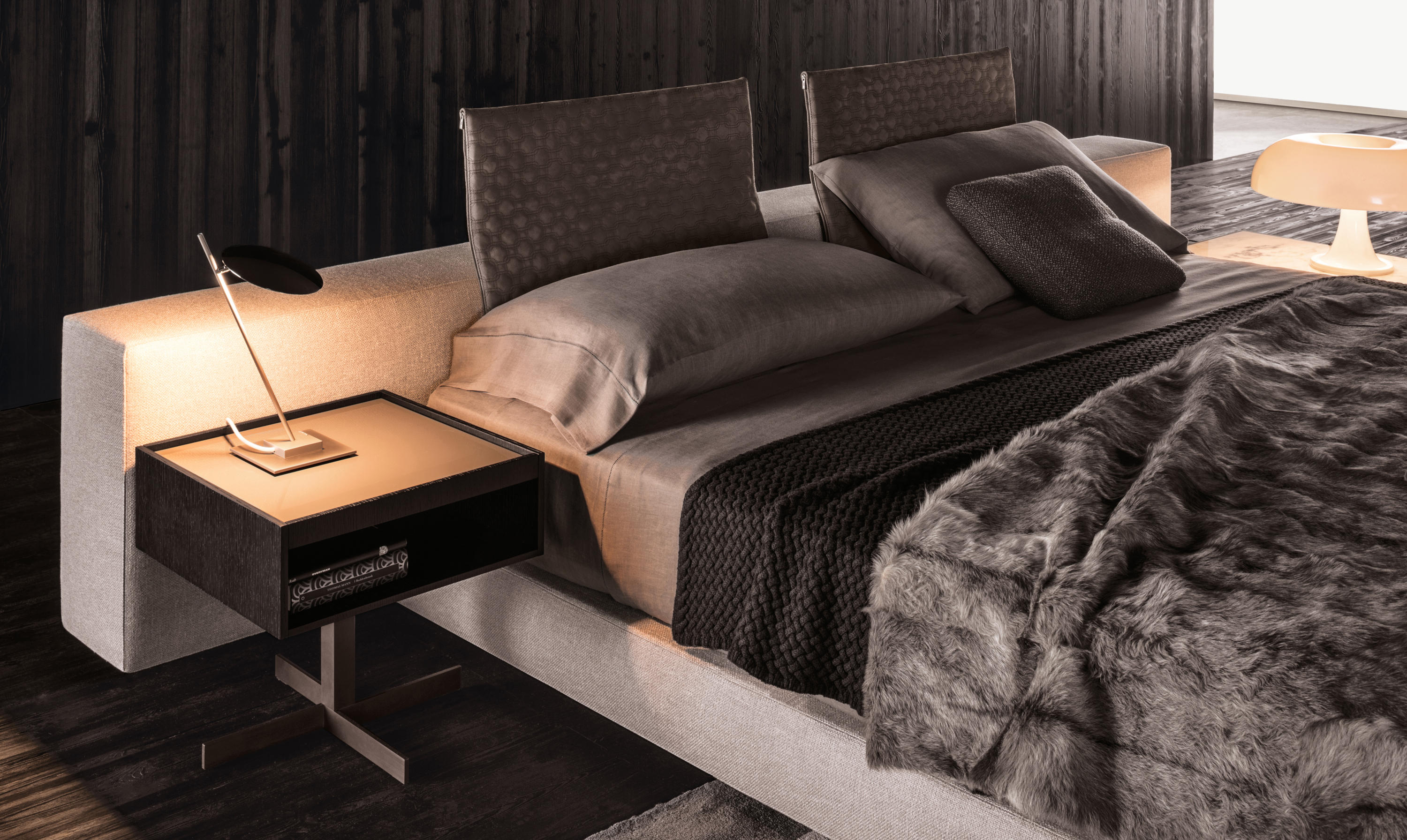 开云（中国） - 卧室|储藏|办公家具|设计师家具|克洛塞床头柜