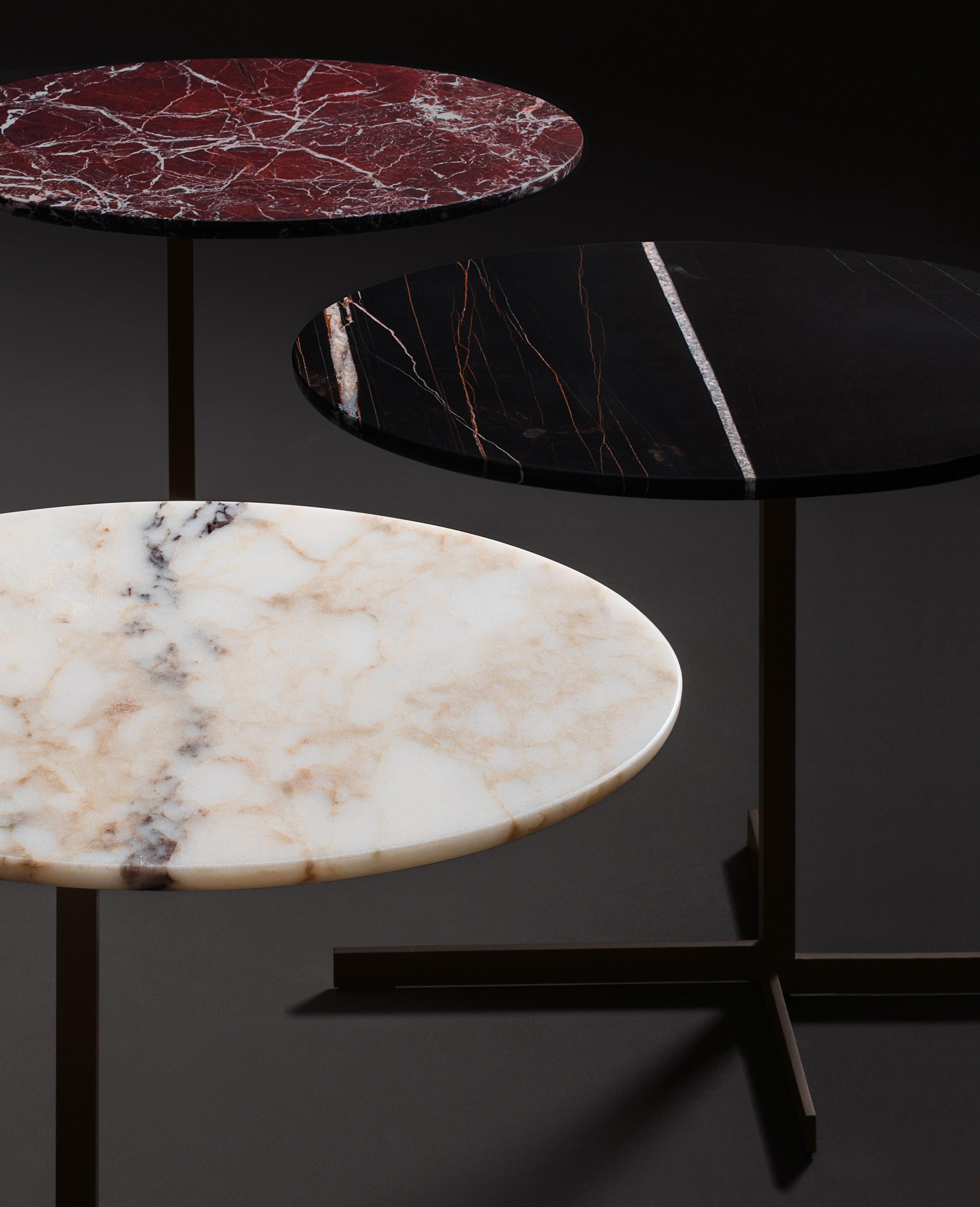 开云（中国） - 桌几|茶几/边几|办公家具|设计师家具|乔伊特户外边几