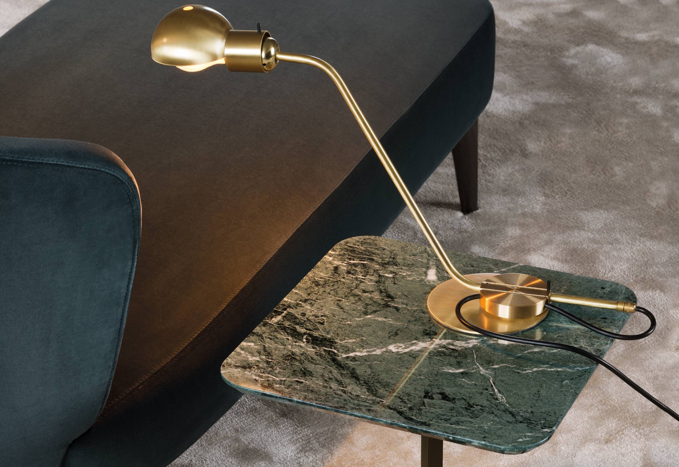 开云（中国） - 桌几|茶几/边几|办公家具|设计师家具|乔伊茶几