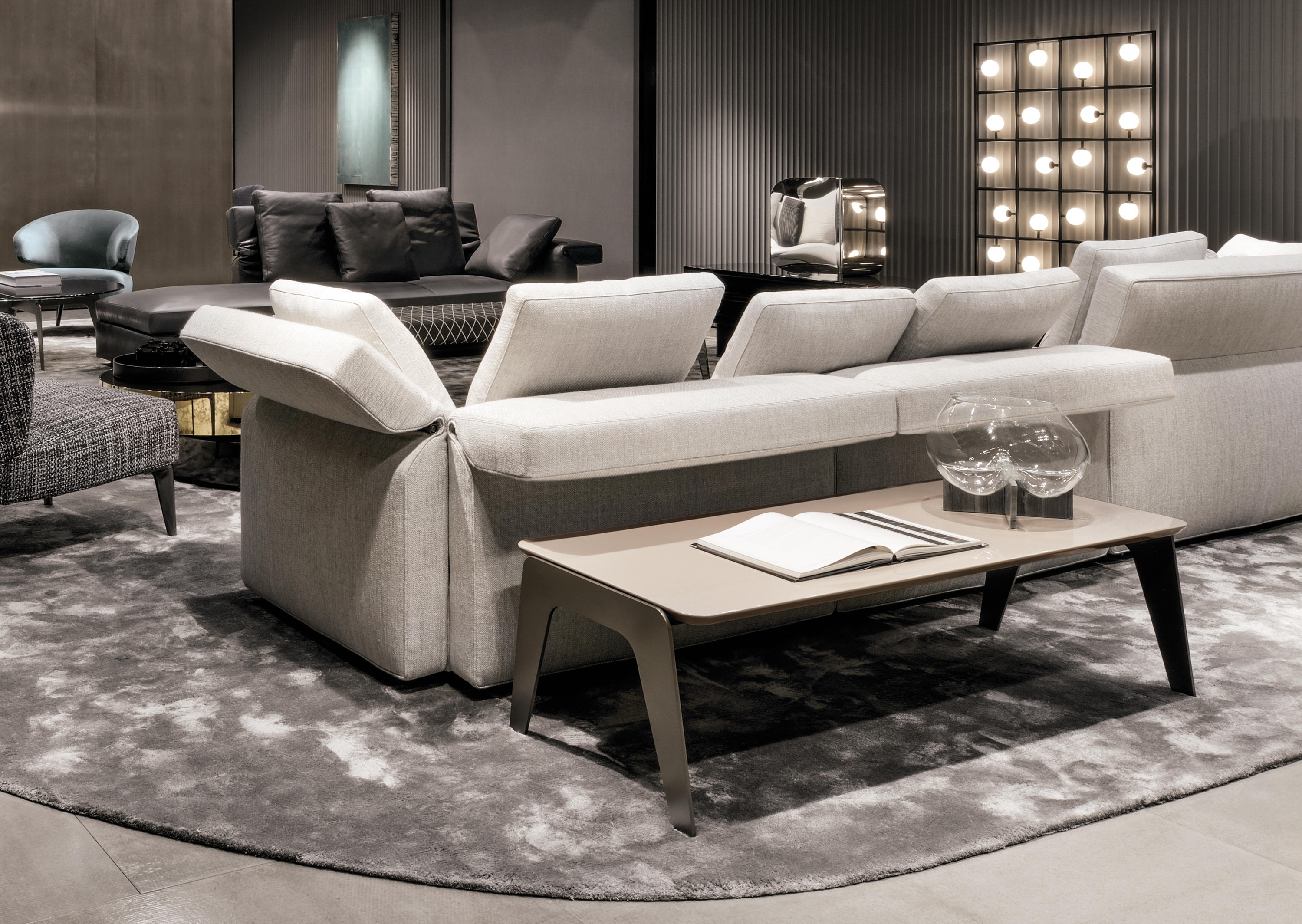 开云（中国） - 桌几|咖啡桌|办公家具|设计师家具|柯克木制咖啡桌