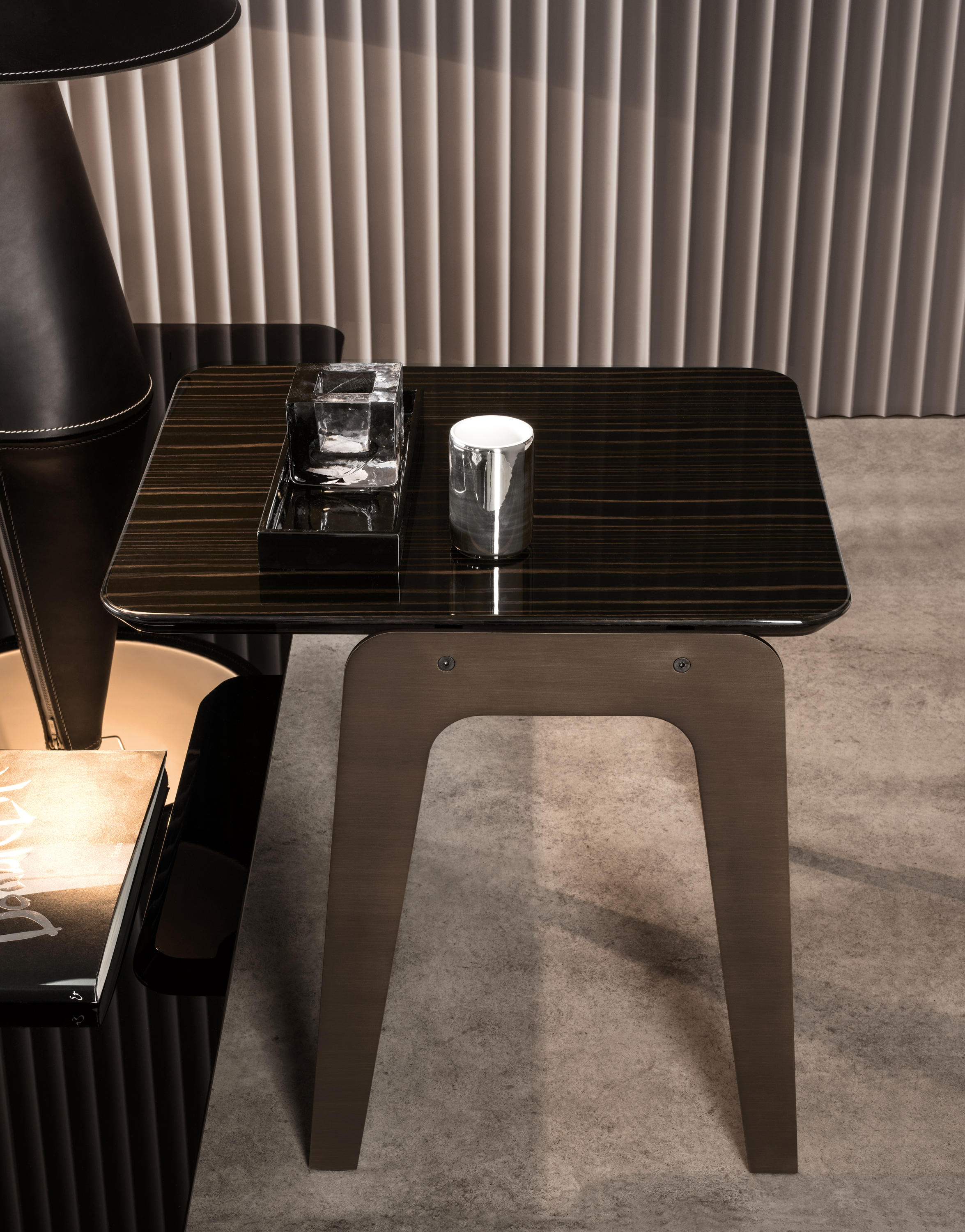 开云（中国） - 桌几|茶几/边几|办公家具|设计师家具|柯克木制边几