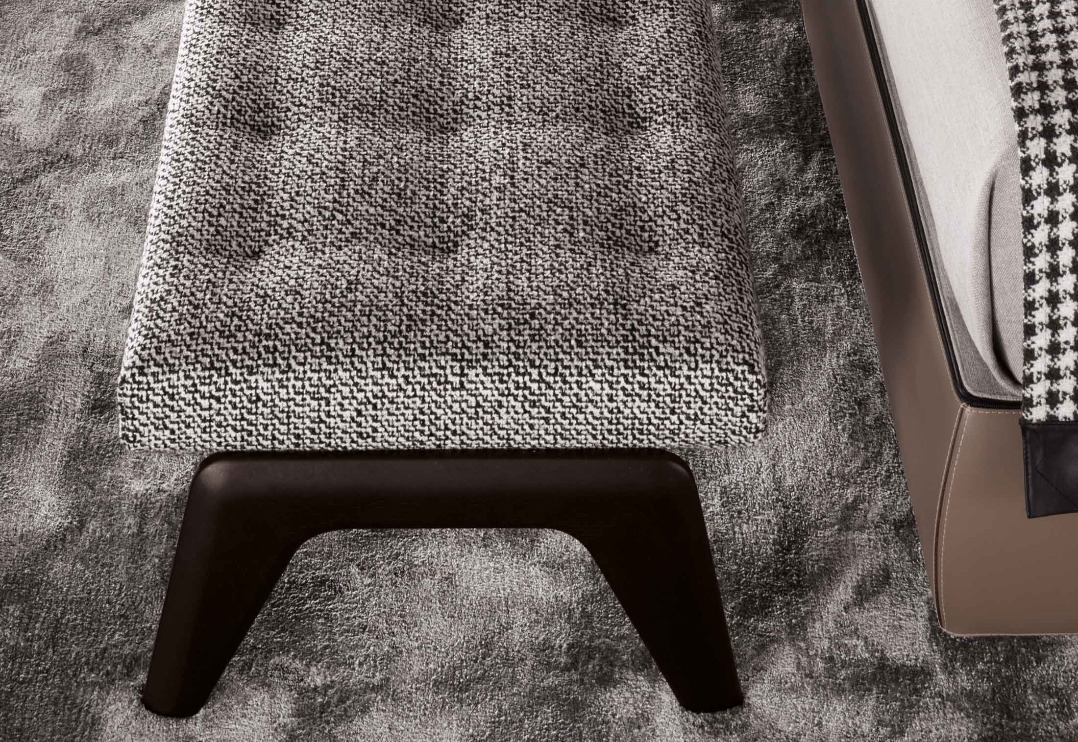 开云（中国） - 坐具|长凳|办公家具|设计师家具|柯克木制条凳